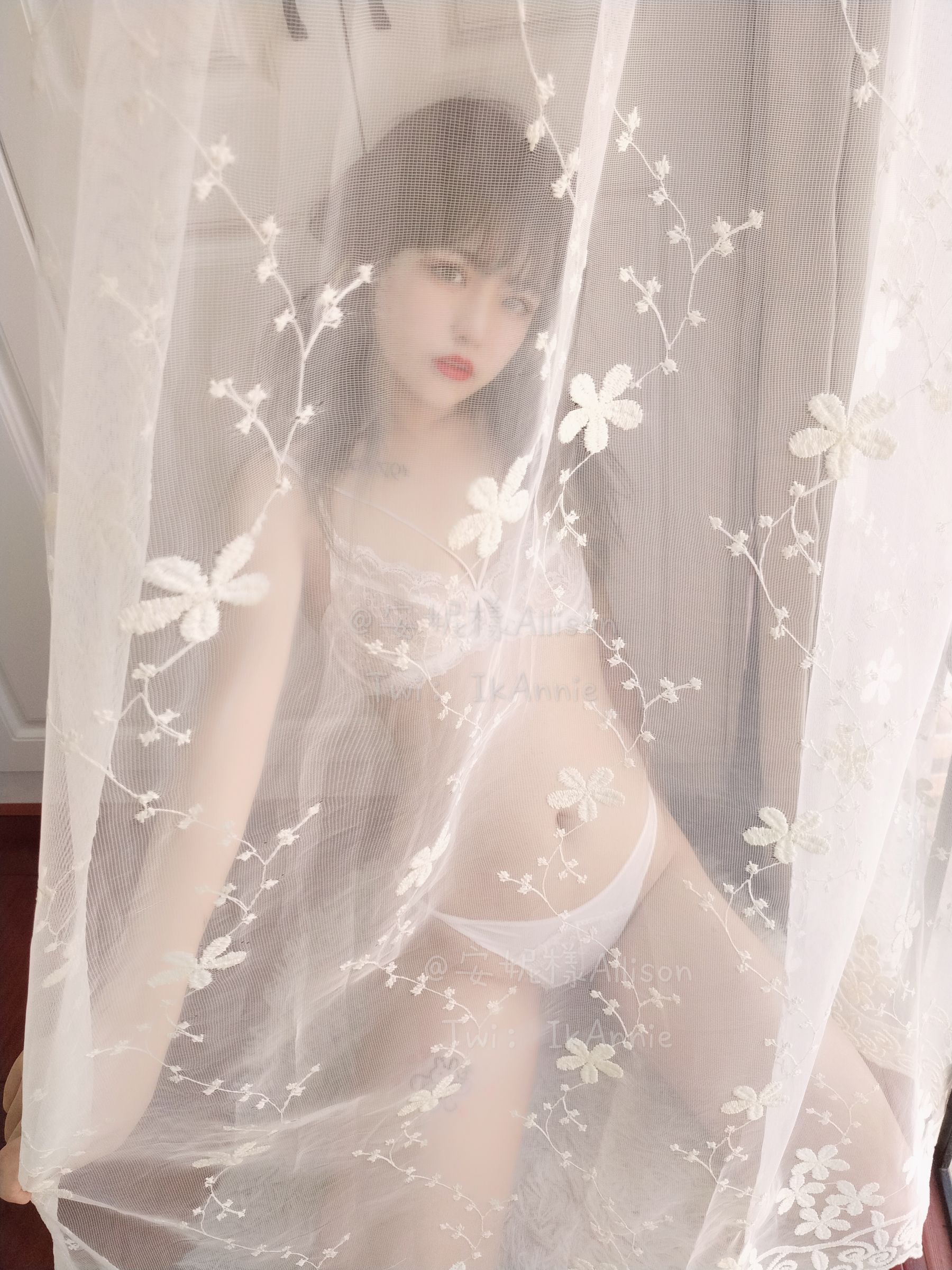 安妮 – 吊带裙 [30P] - 秀人网免费无水印在线套图写真