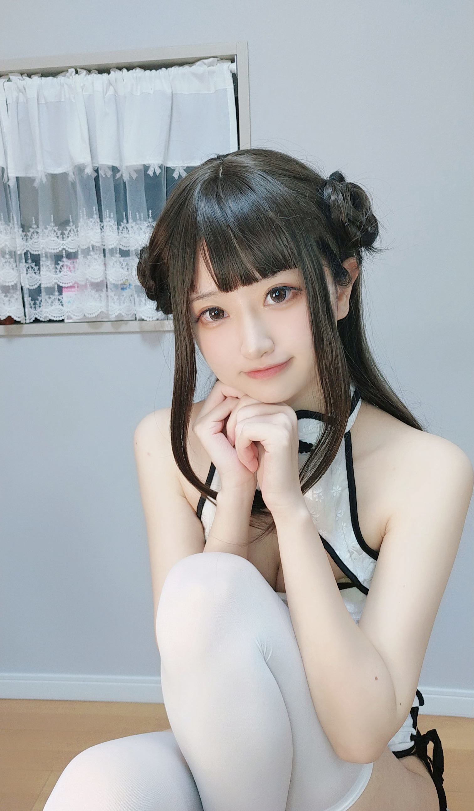 千阳(ちよ) – 旗袍 [15P] - 秀人网免费无水印在线套图写真