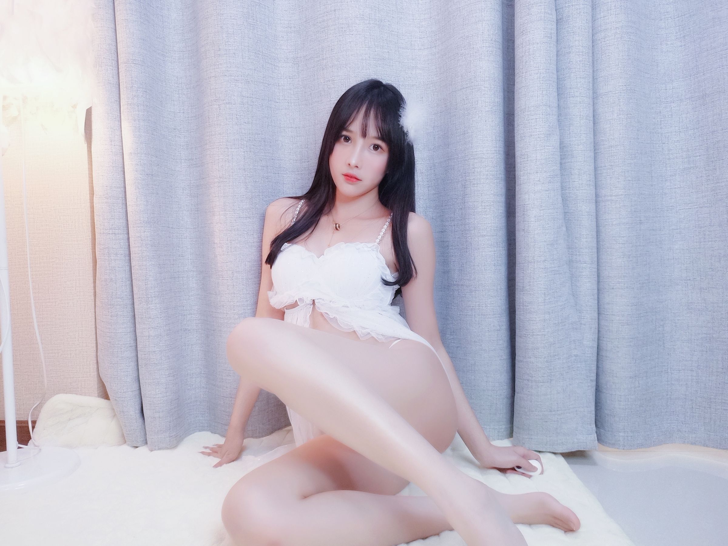 虎牙小小奶瓶儿 – 仙女兔 [23P] - 秀人网免费无水印在线套图写真