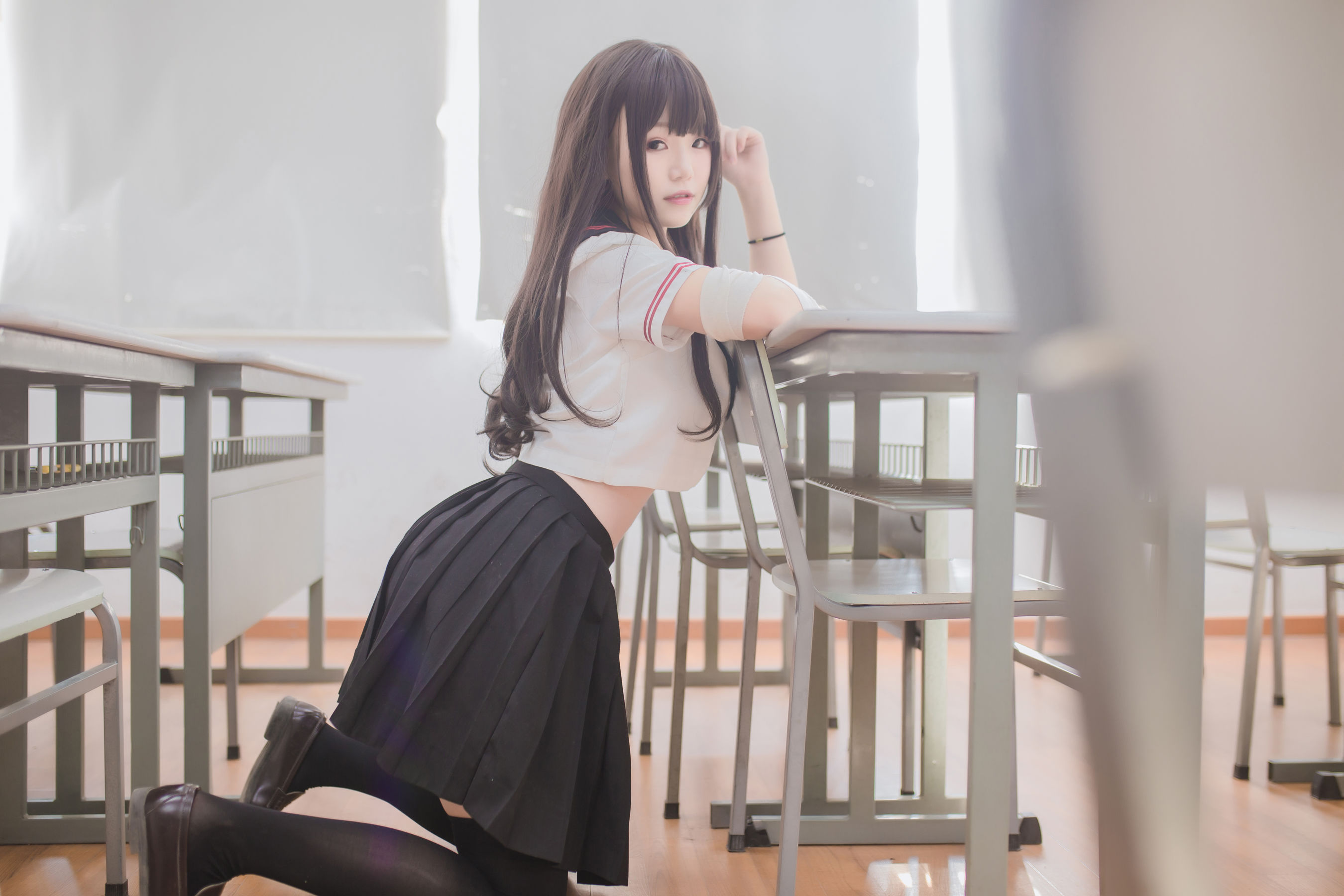 [萝莉COS] Yoko宅夏《黑丝JK》 [39P] - 秀人网免费无水印在线套图写真