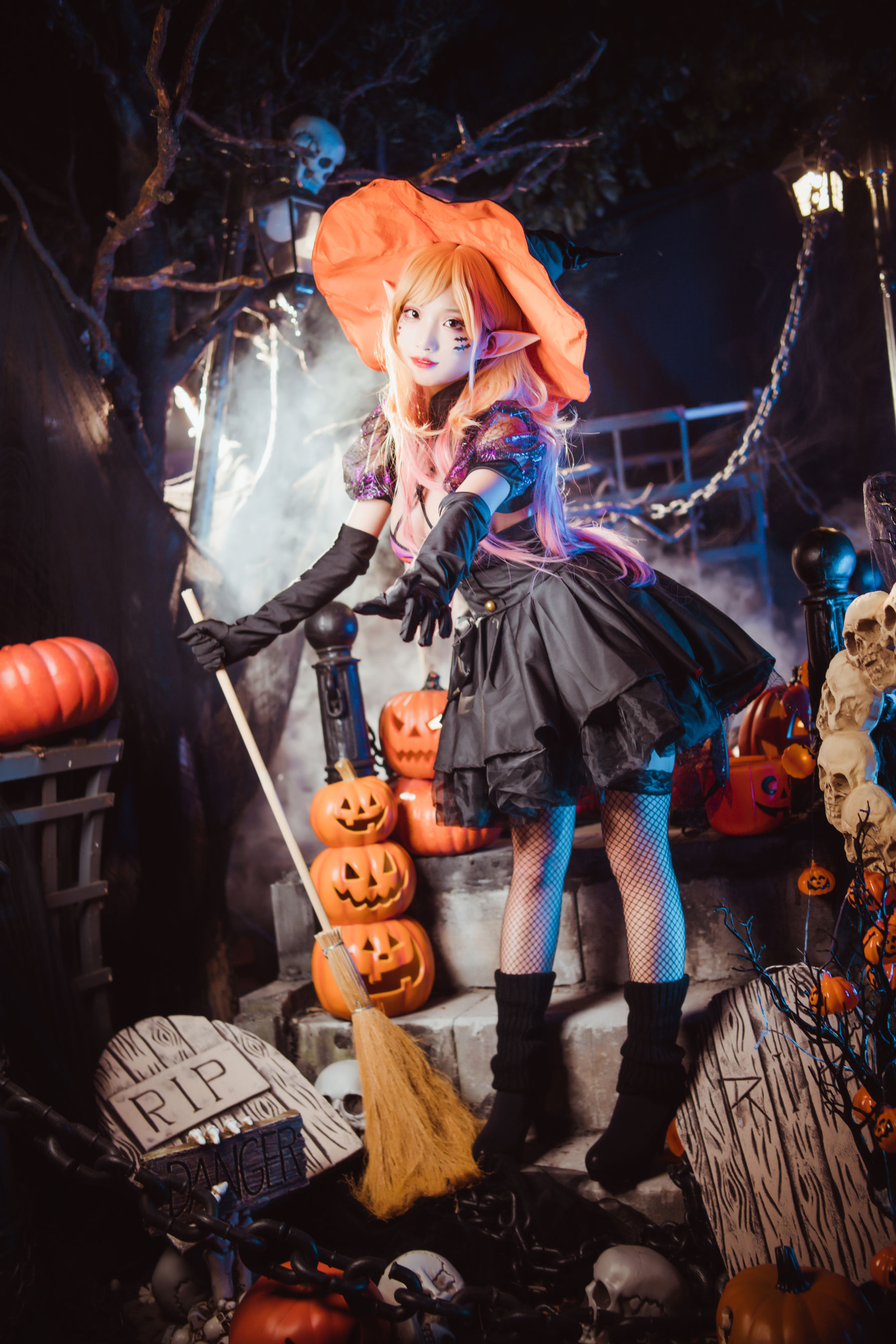 狐玖玖 – 喜多川万圣节 [14P] - 秀人网免费无水印在线套图写真