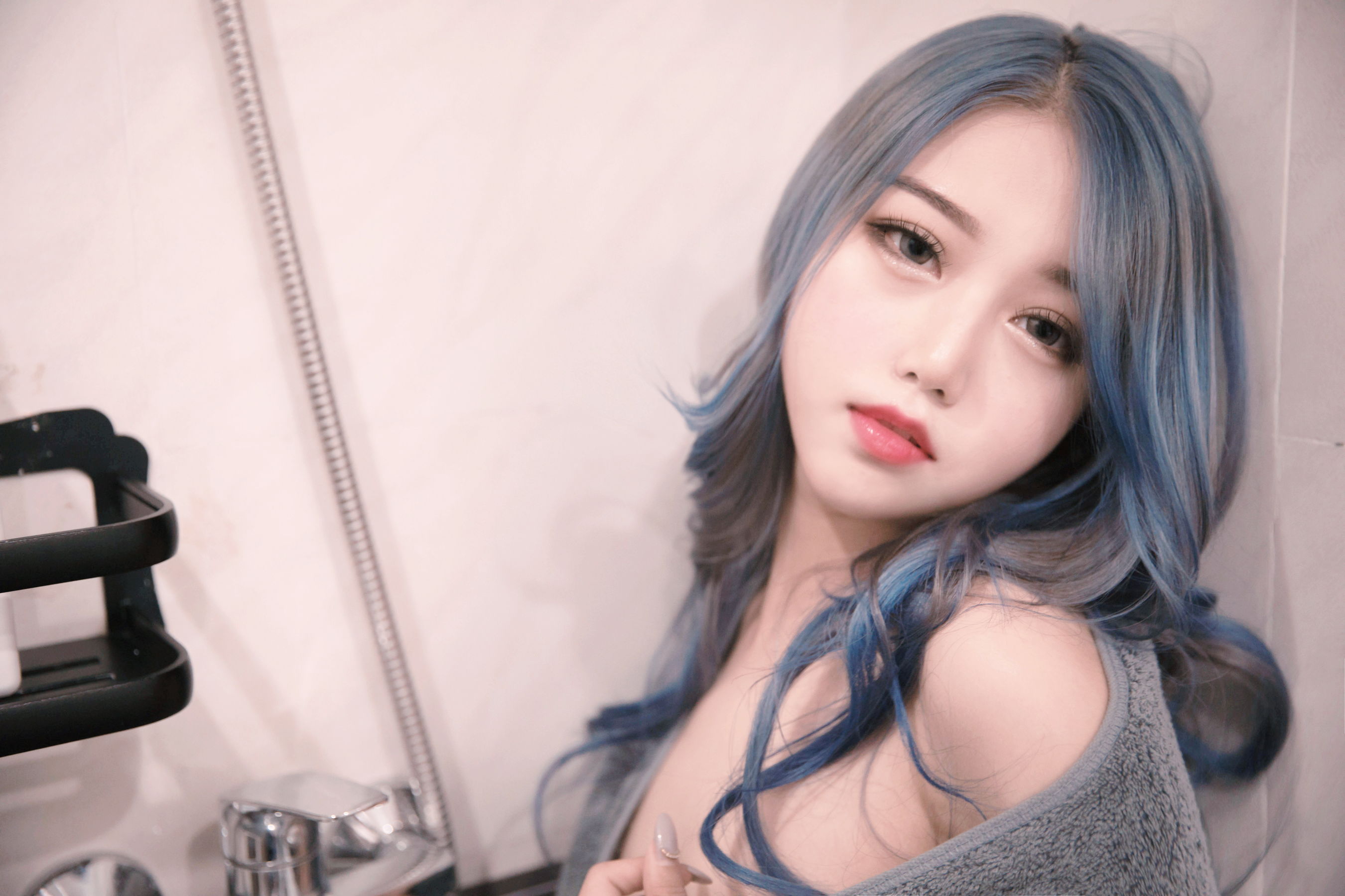 eloise软软 – 浴烟欲雾 [13P] - 秀人网免费无水印在线套图写真