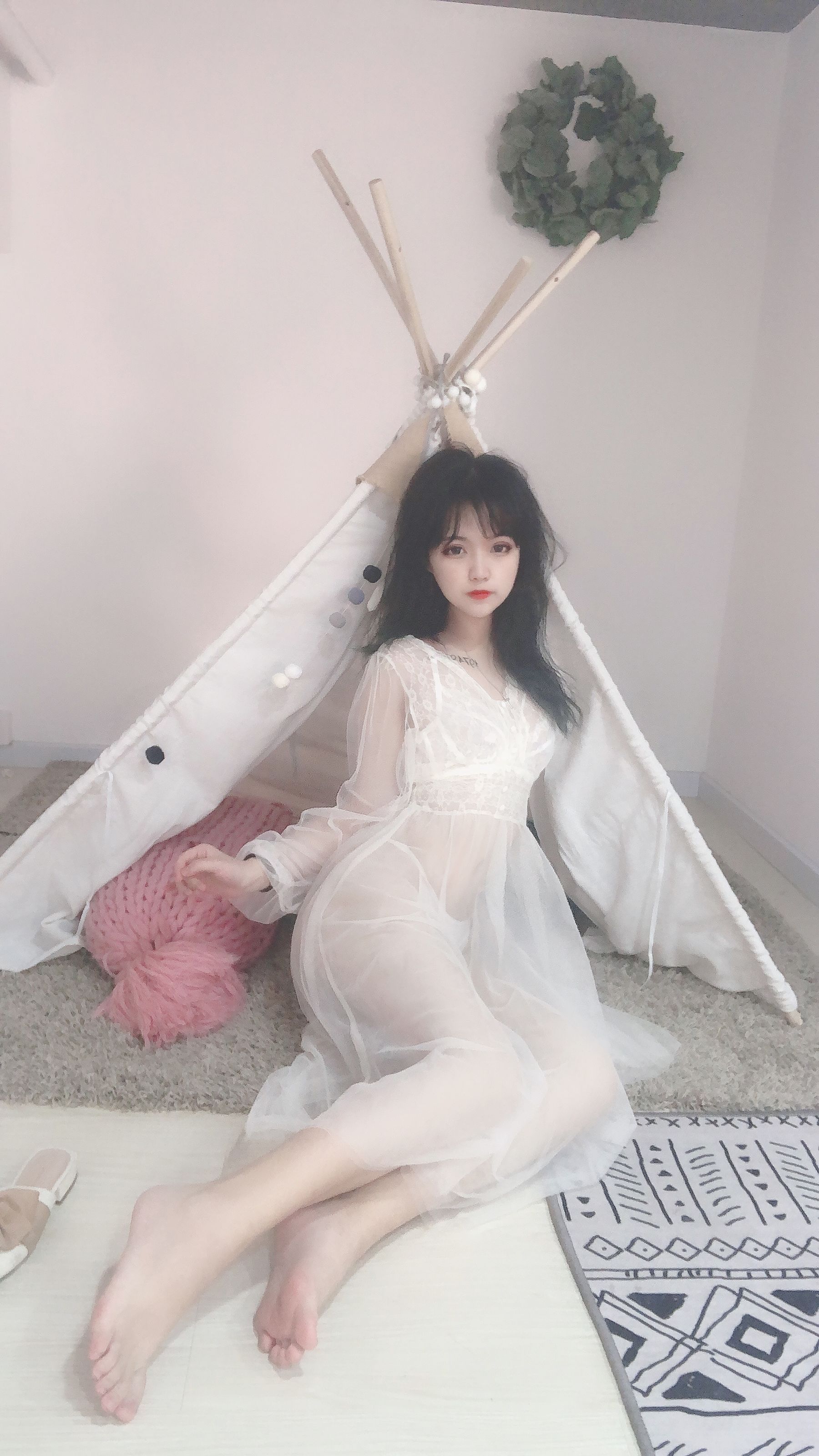 安妮 – 白色纱裙 [34P] - 秀人网免费无水印在线套图写真