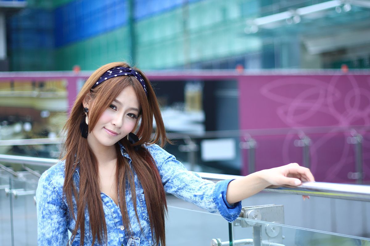 Winnie小雪@庄咏惠《捷运南港站.南港火车站外拍》 [32P] - 秀人网免费无水印在线套图写真