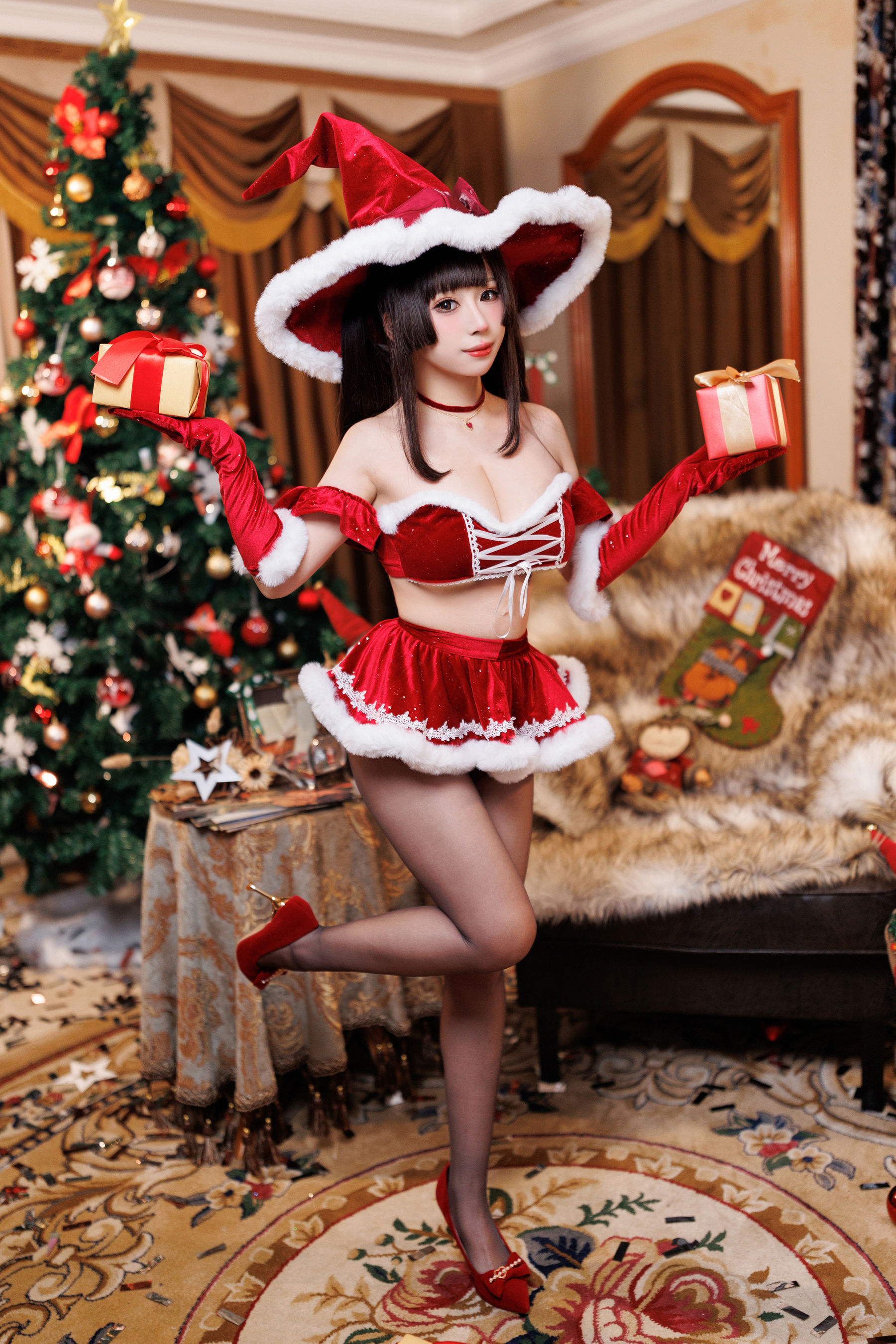 胡桃猫Kurumineko – 魔女圣诞夜 [103P] - 秀人网免费无水印在线套图写真