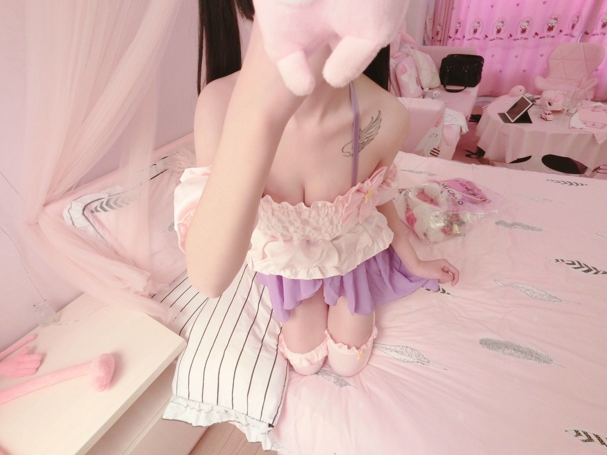 似喵 – 南小鸟 [27P] - 秀人网免费无水印在线套图写真