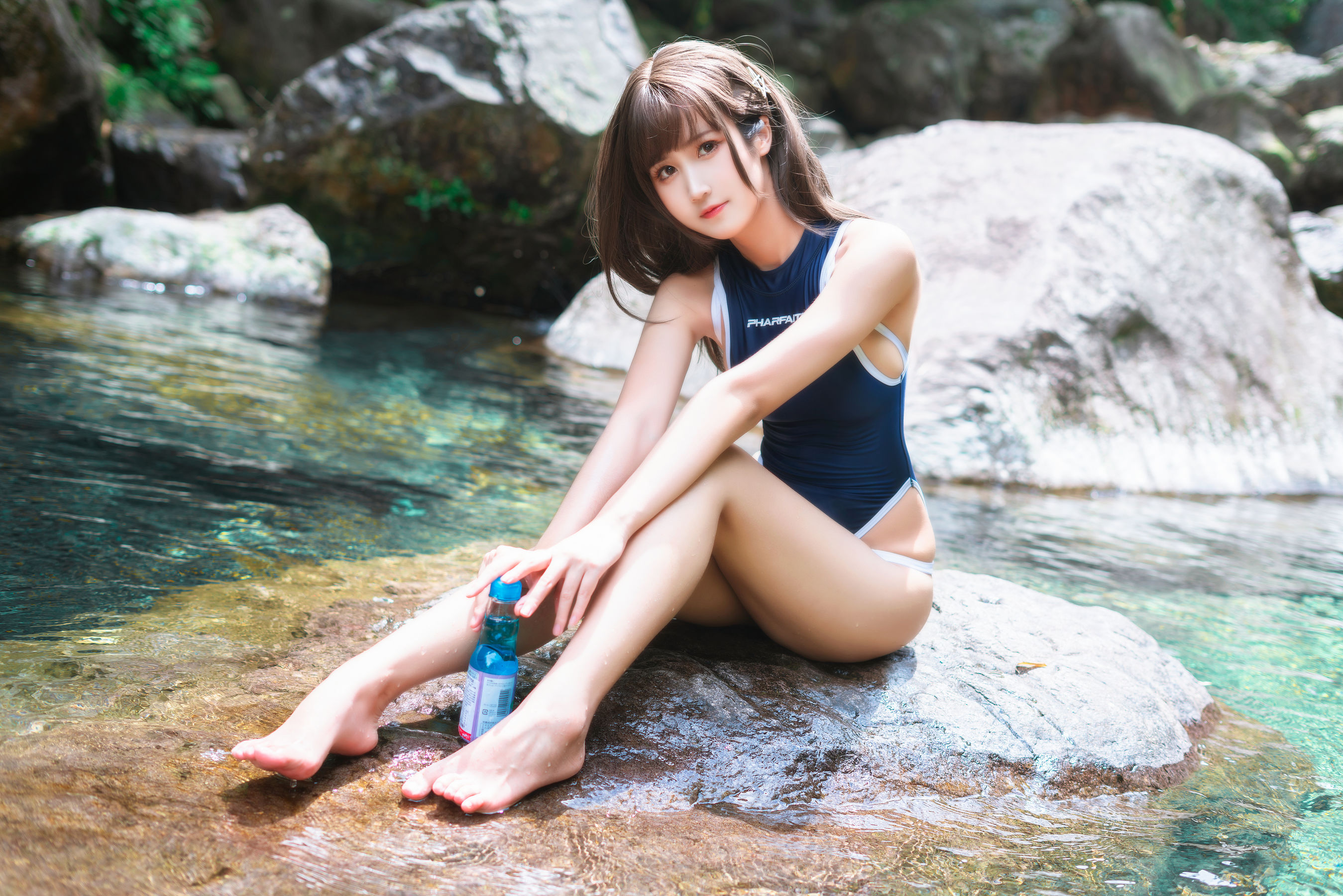 微博妹子三度_69 – 竞泳 [21P] - 秀人网免费无水印在线套图写真