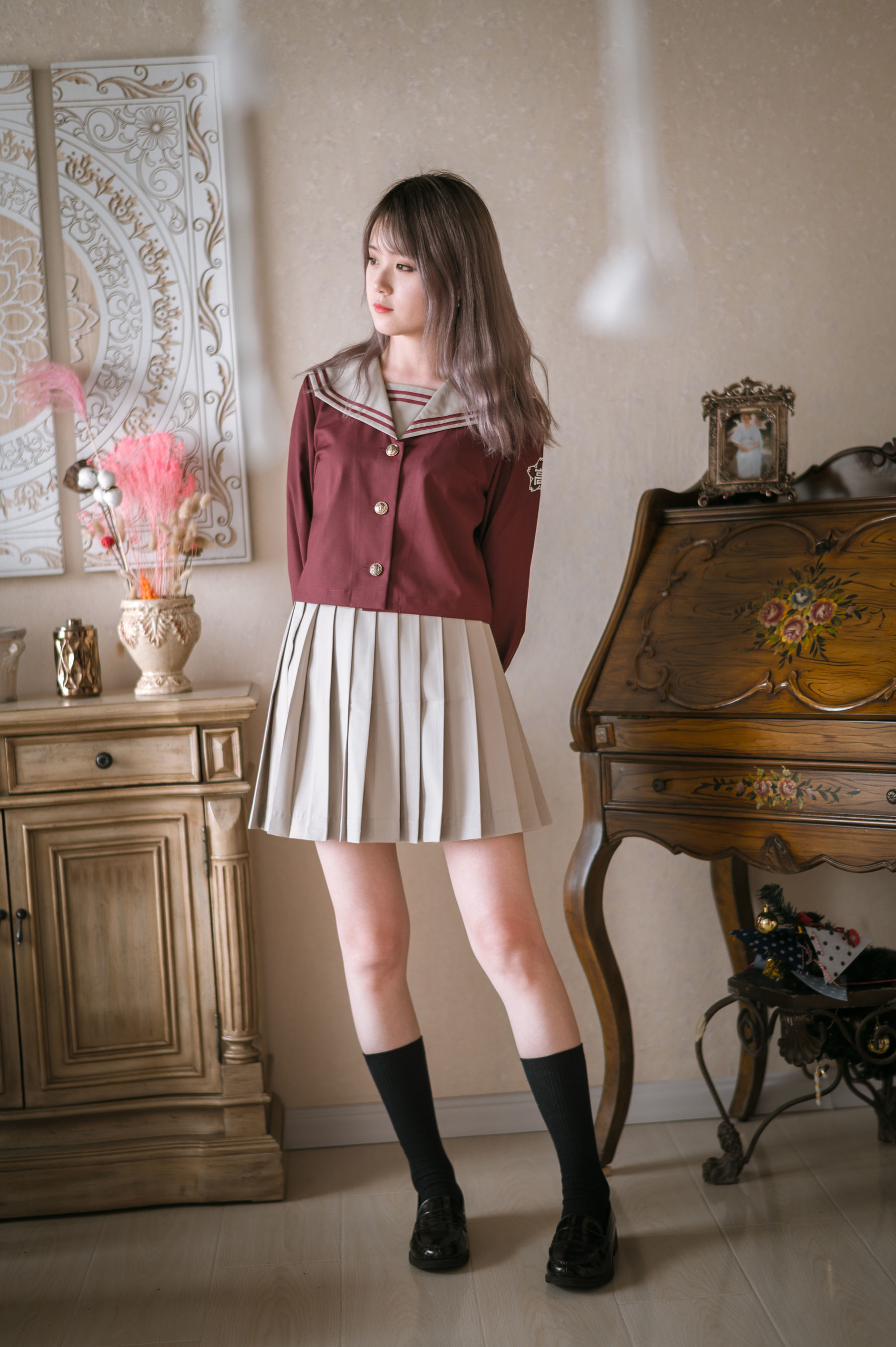 Coser小姐姐Akisoso秋楚楚 斋蔻2 [46P] - 秀人网免费无水印在线套图写真