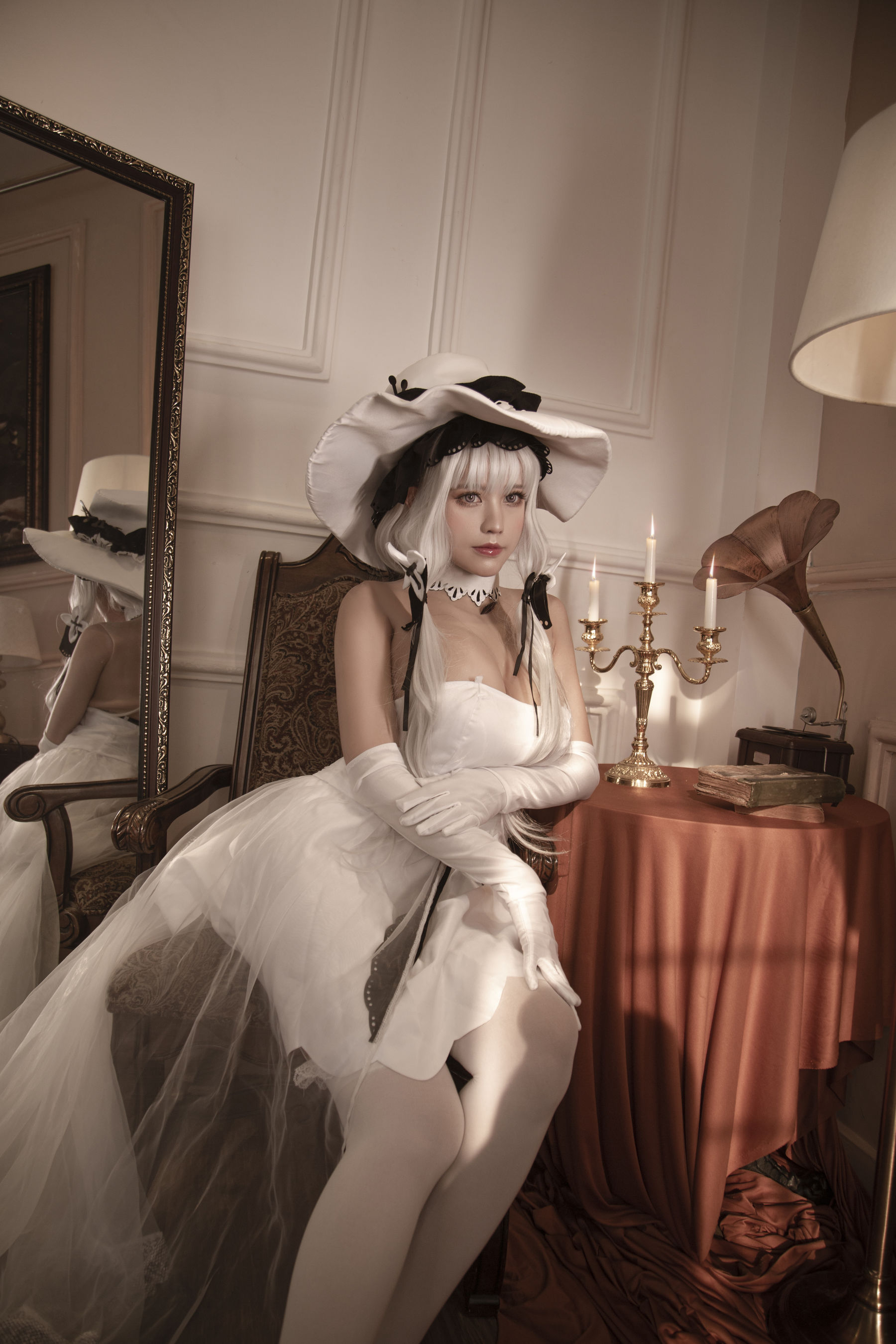 PingPing – Illustrious [18P] - 秀人网免费无水印在线套图写真