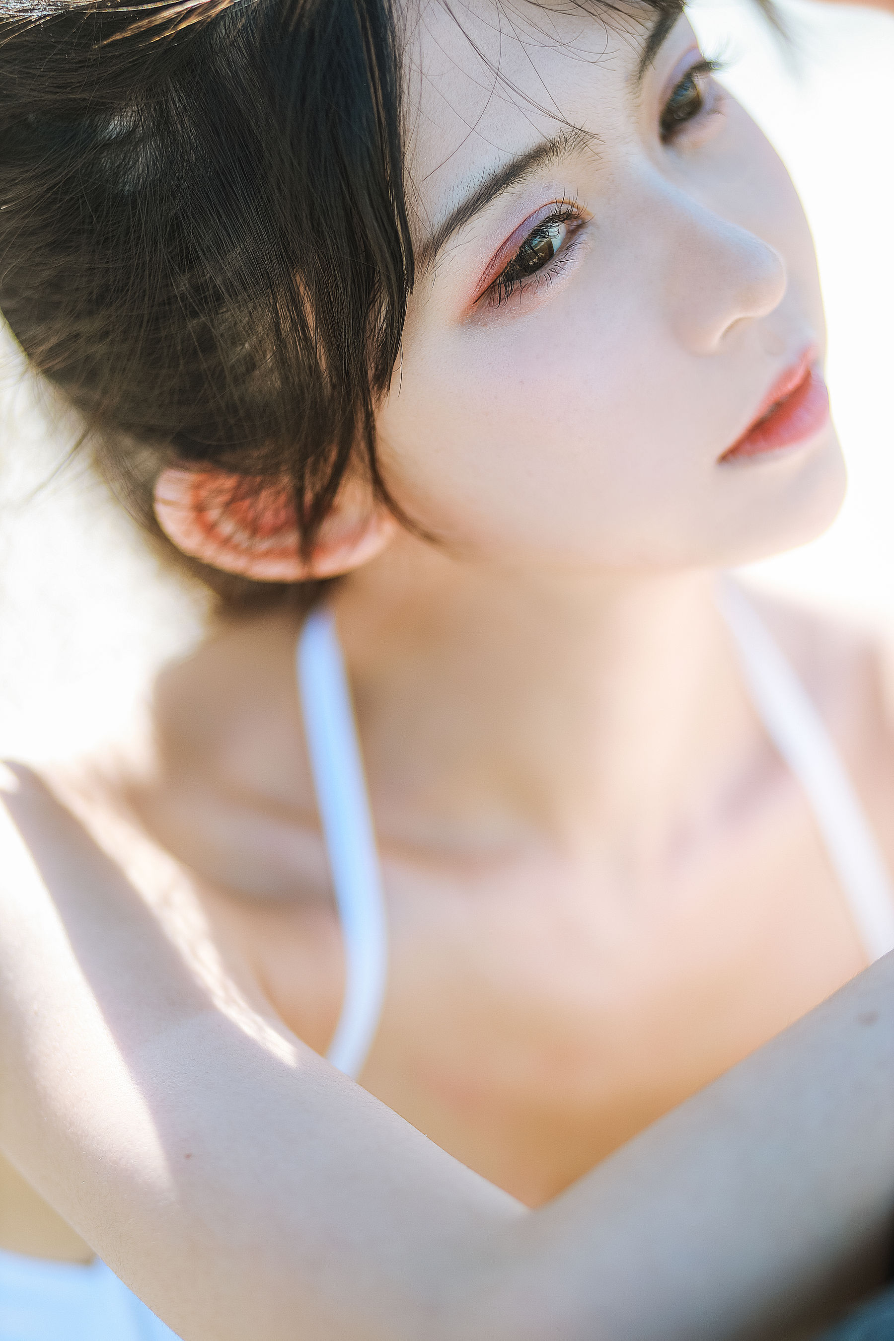 超人气Coser鳗鱼霏儿 – 海边 [18P] - 秀人网免费无水印在线套图写真