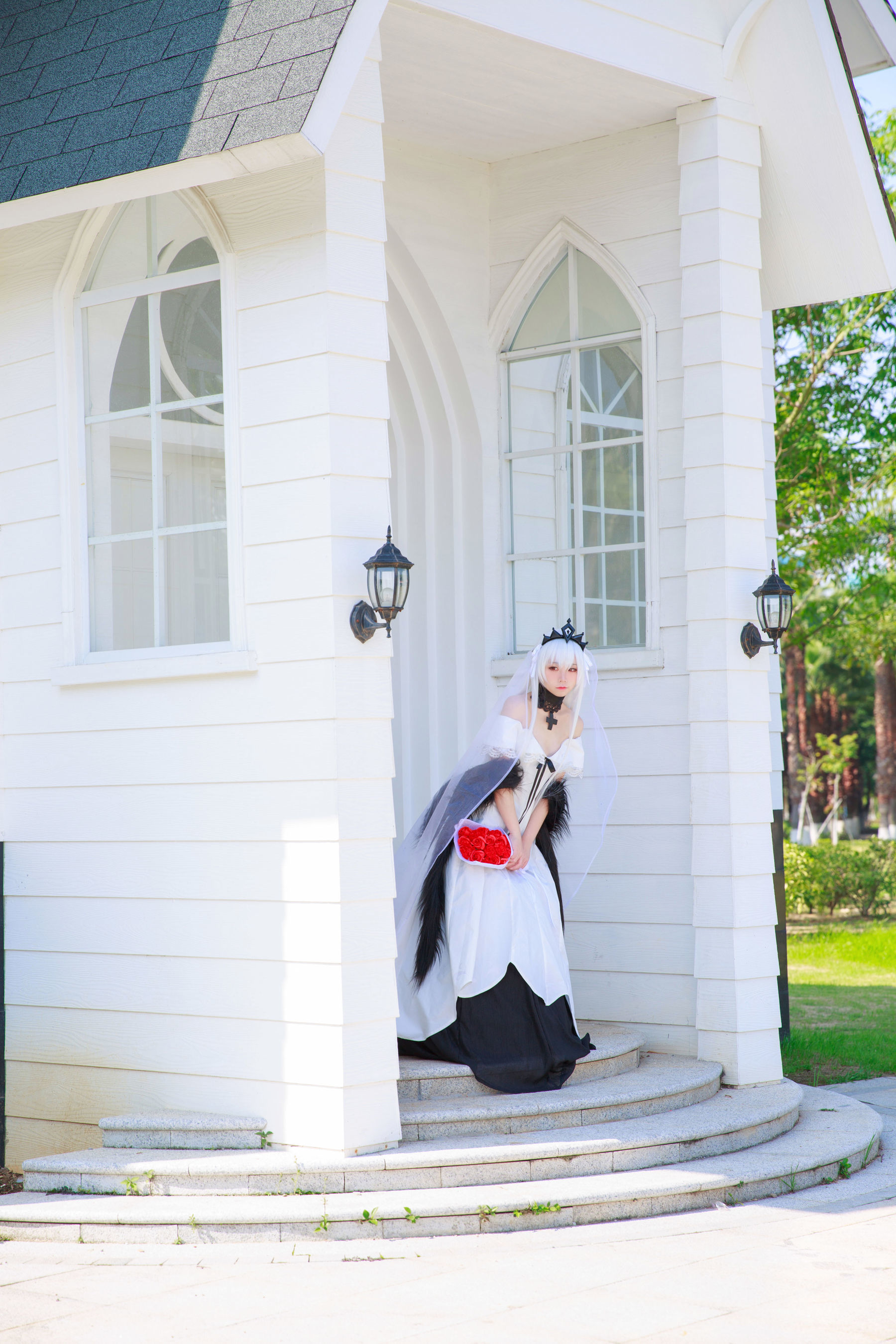 动漫博主G44不会受伤 – 98K婚纱 德皇 [25P] - 秀人网免费无水印在线套图写真