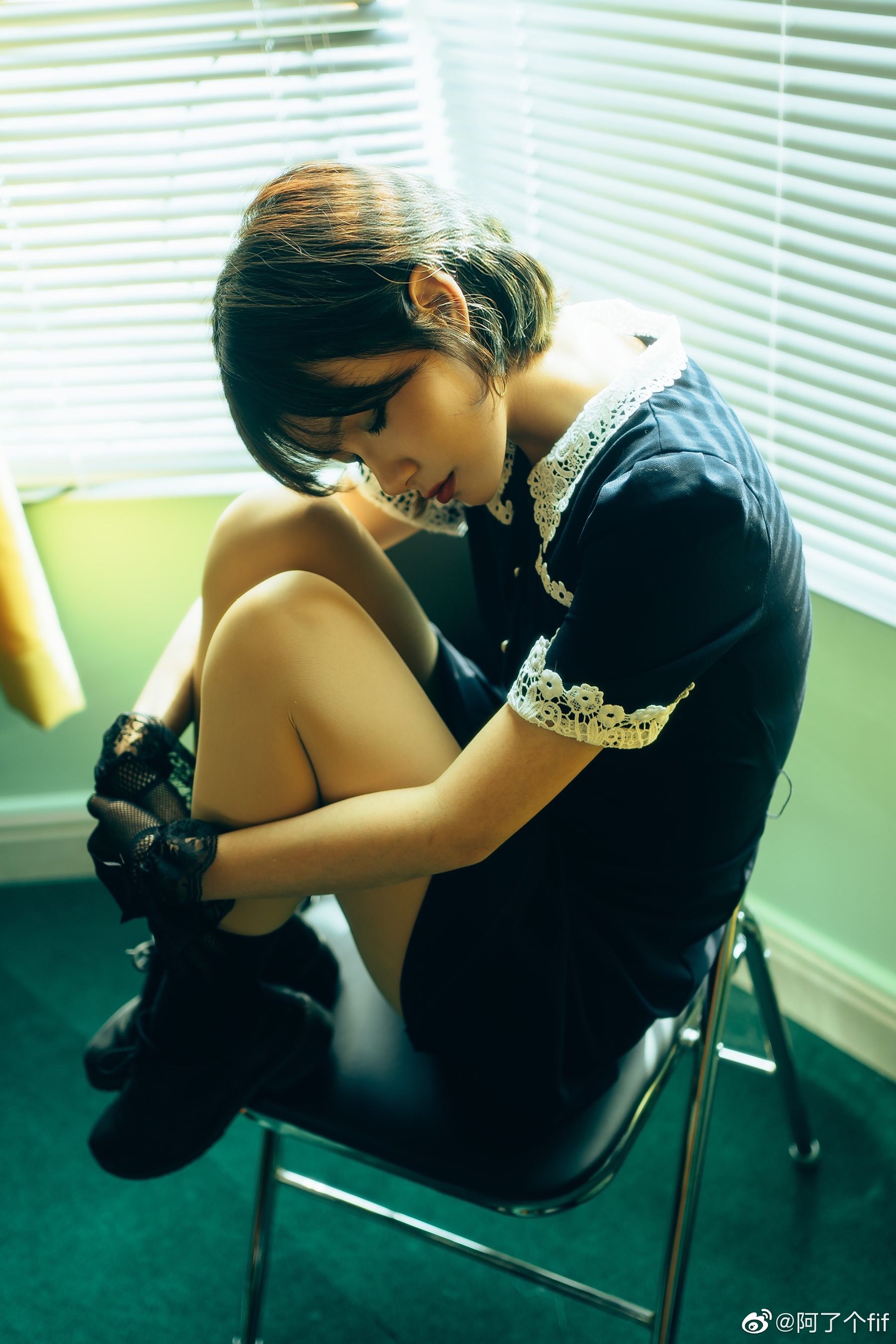 动漫博主阿了个fifi – 复古 [11P] - 秀人网免费无水印在线套图写真