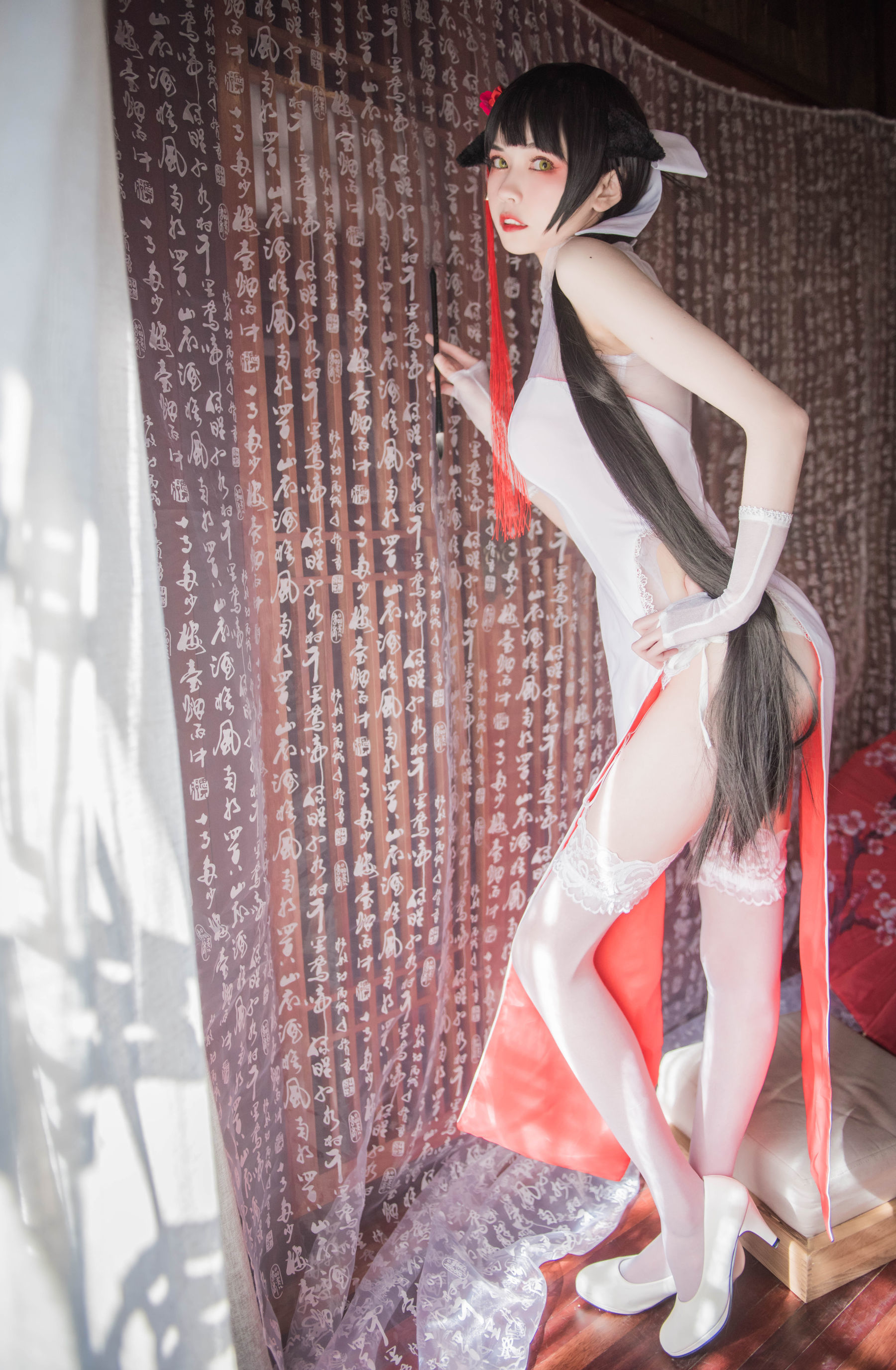 [萝莉COS] 小妖精你的负卿 – 高雄旗袍 [18P] - 秀人网免费无水印在线套图写真