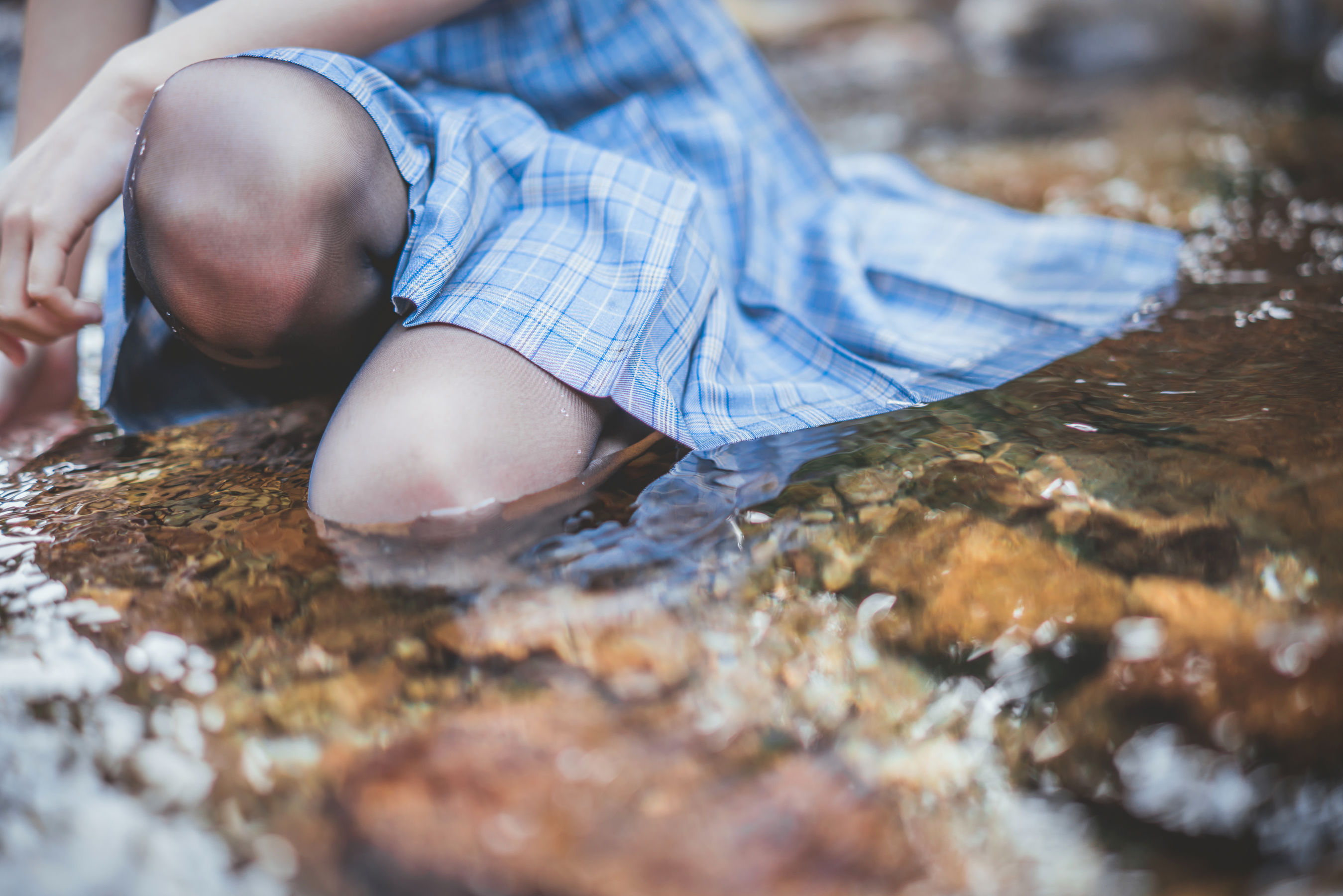 [萝莉COS] 桜桃喵《校服少女COSPLAY湿身系列》 [75P] - 秀人网免费无水印在线套图写真