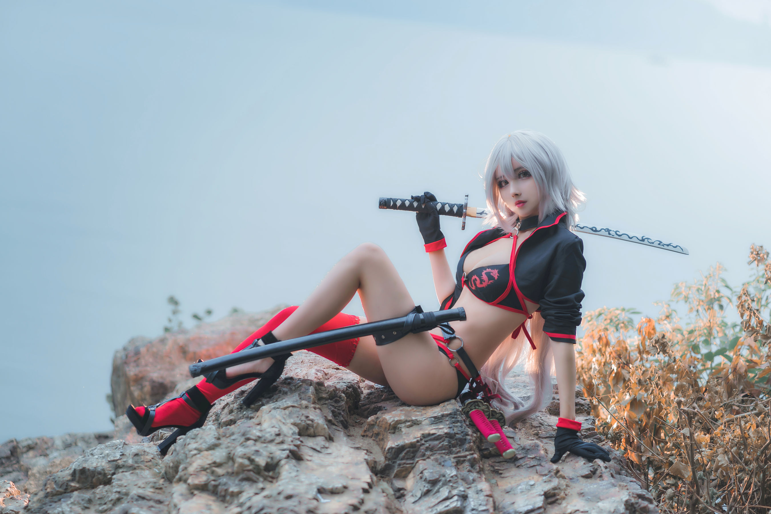 COS福利rioko凉凉子 泳装黑贞 [8P] - 秀人网免费无水印在线套图写真