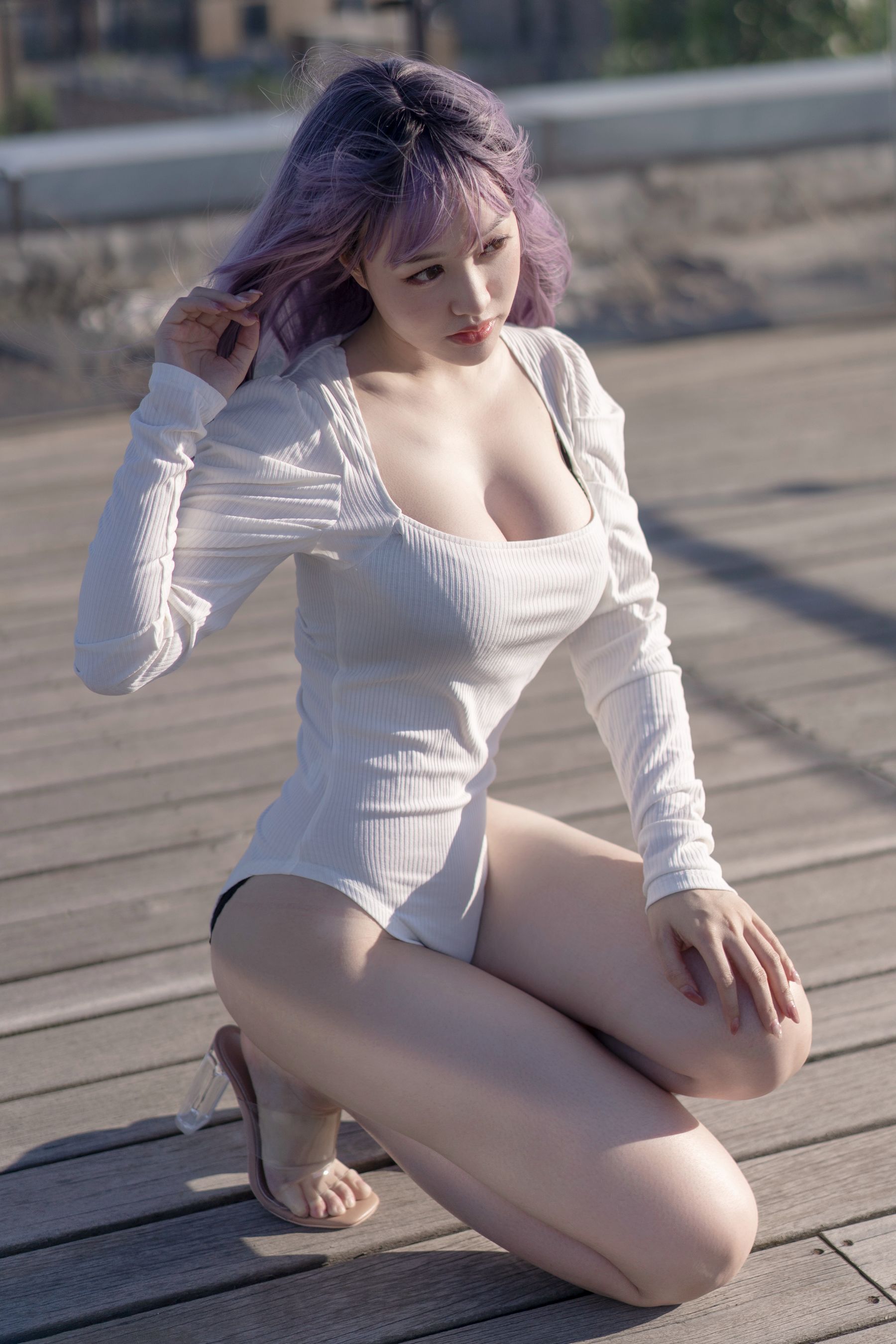 动漫博主脱尾巴Mizuki – 天台 [43P] - 秀人网免费无水印在线套图写真