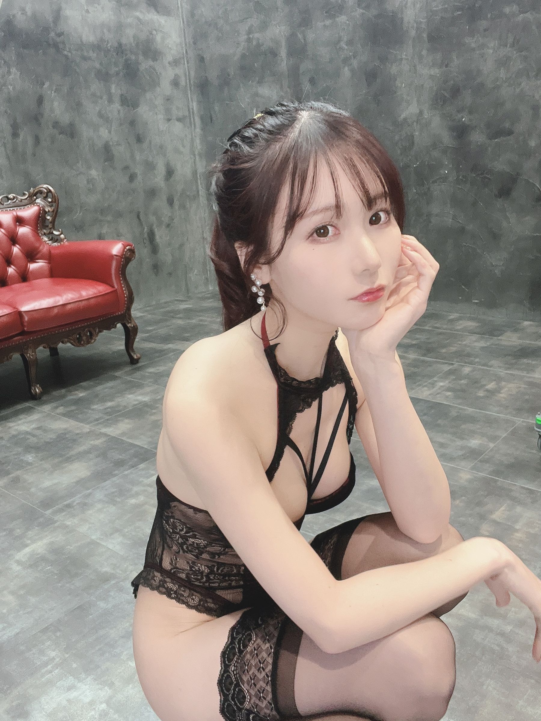 日本甜美COSERけんけん[fantia] 2022.05 黒レース水着 [18P] - 秀人网免费无水印在线套图写真