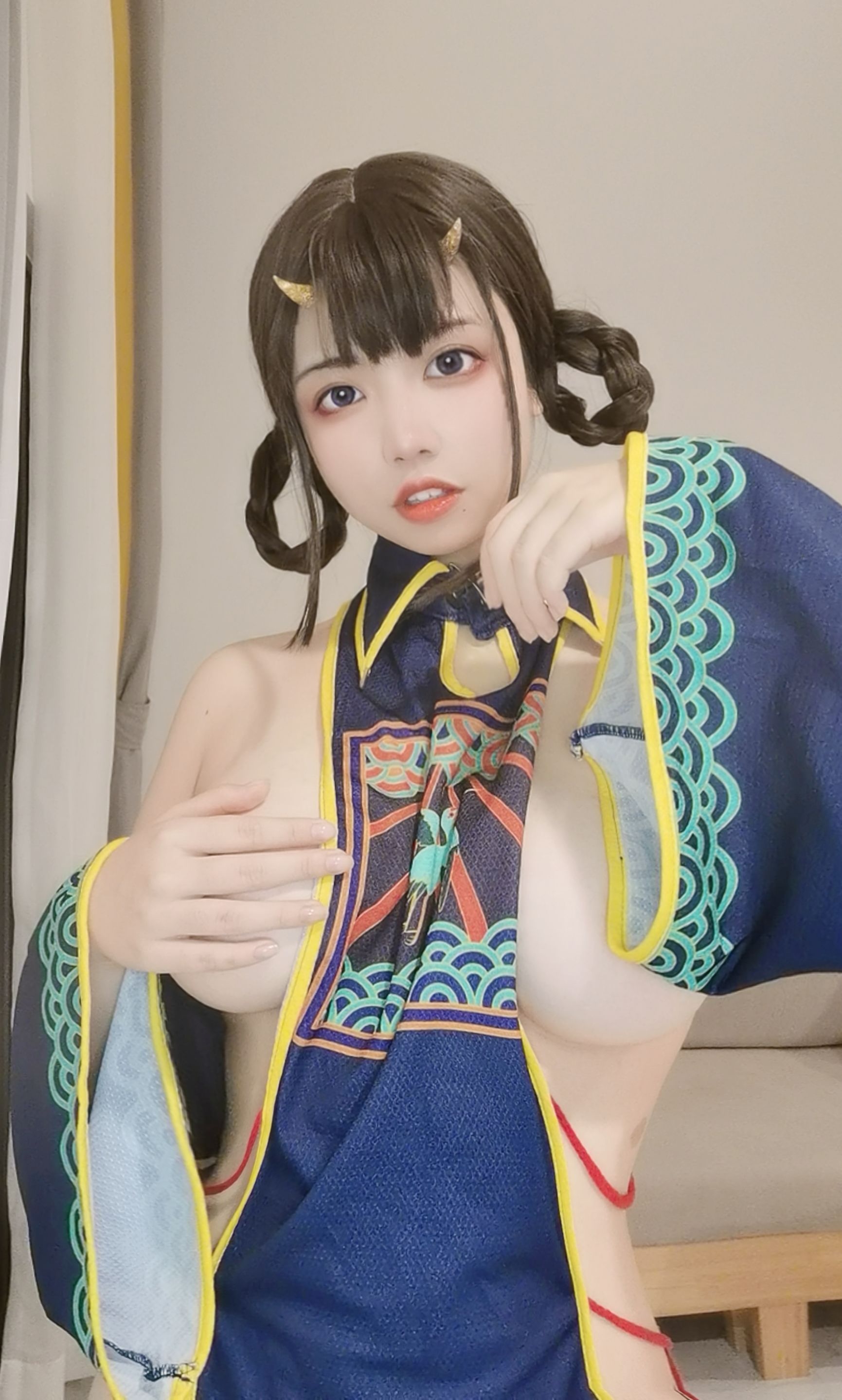 啊日日_Ganlory – 小僵尸自拍 [20P] - 秀人网免费无水印在线套图写真