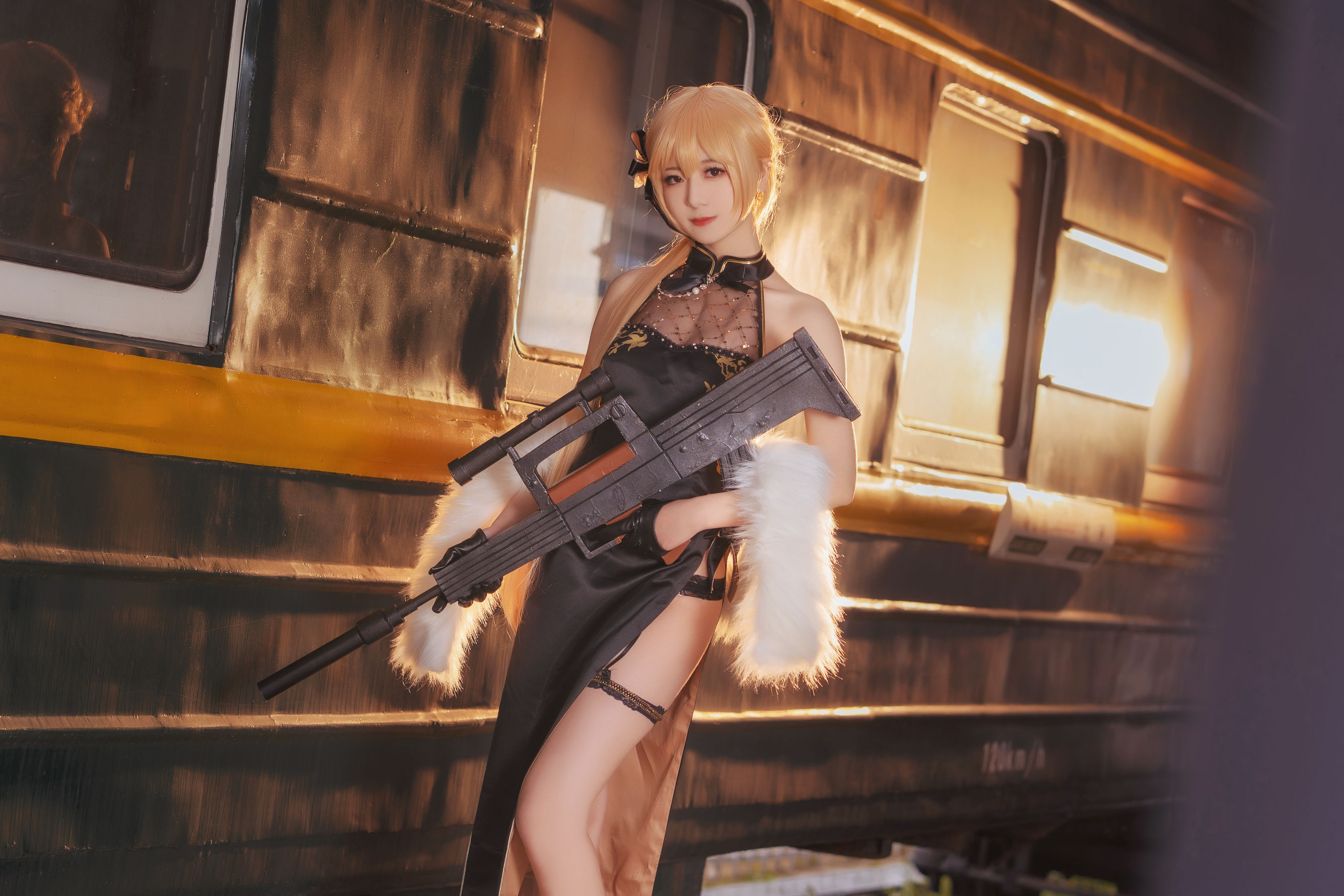 小姐姐弥音音ww 紫雨心 [26P] - 秀人网免费无水印在线套图写真