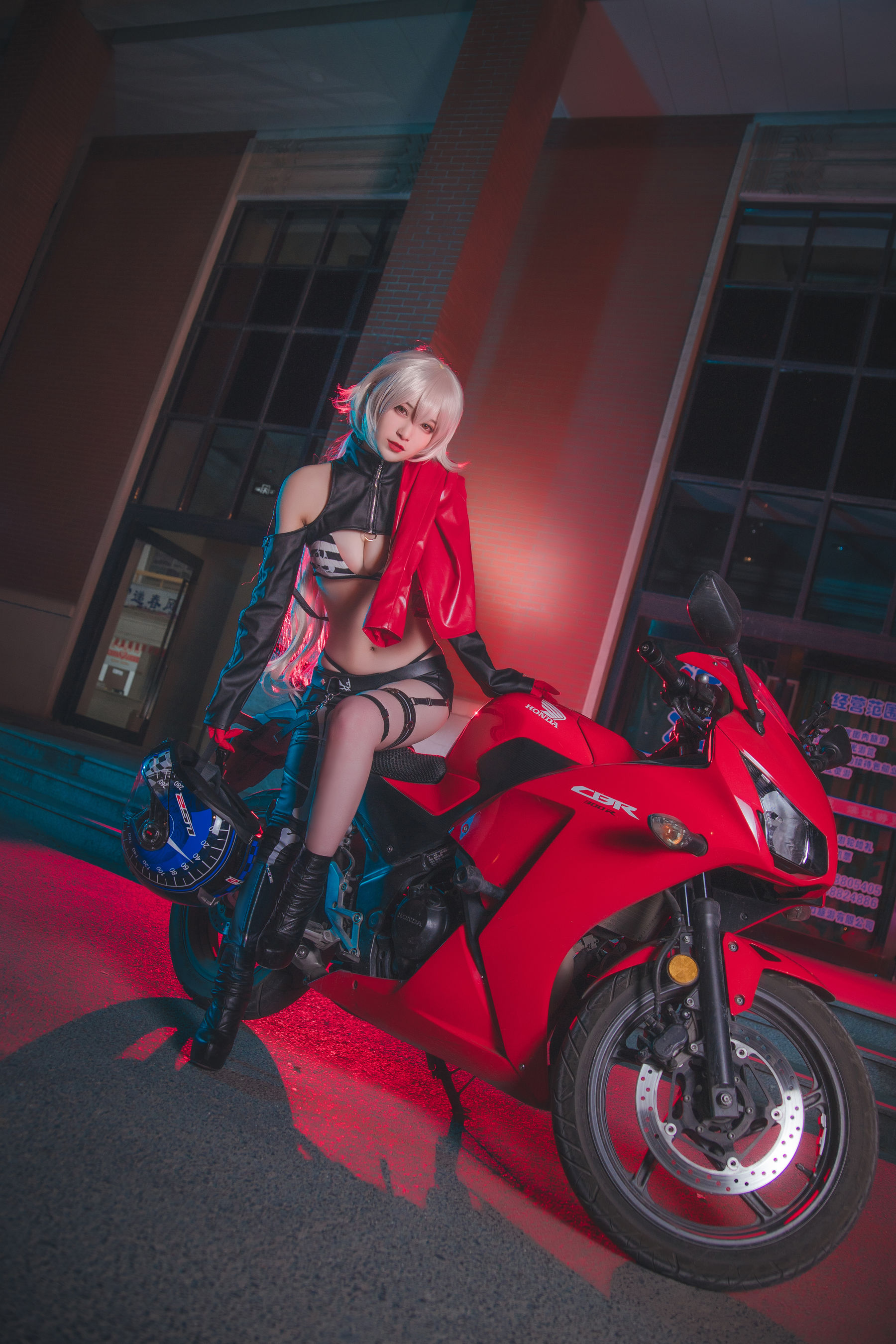 [Cosplay写真] 动漫博主铁板烧鬼舞w – 中山码头黑贞黑呆双人 [23P] - 秀人网免费无水印在线套图写真