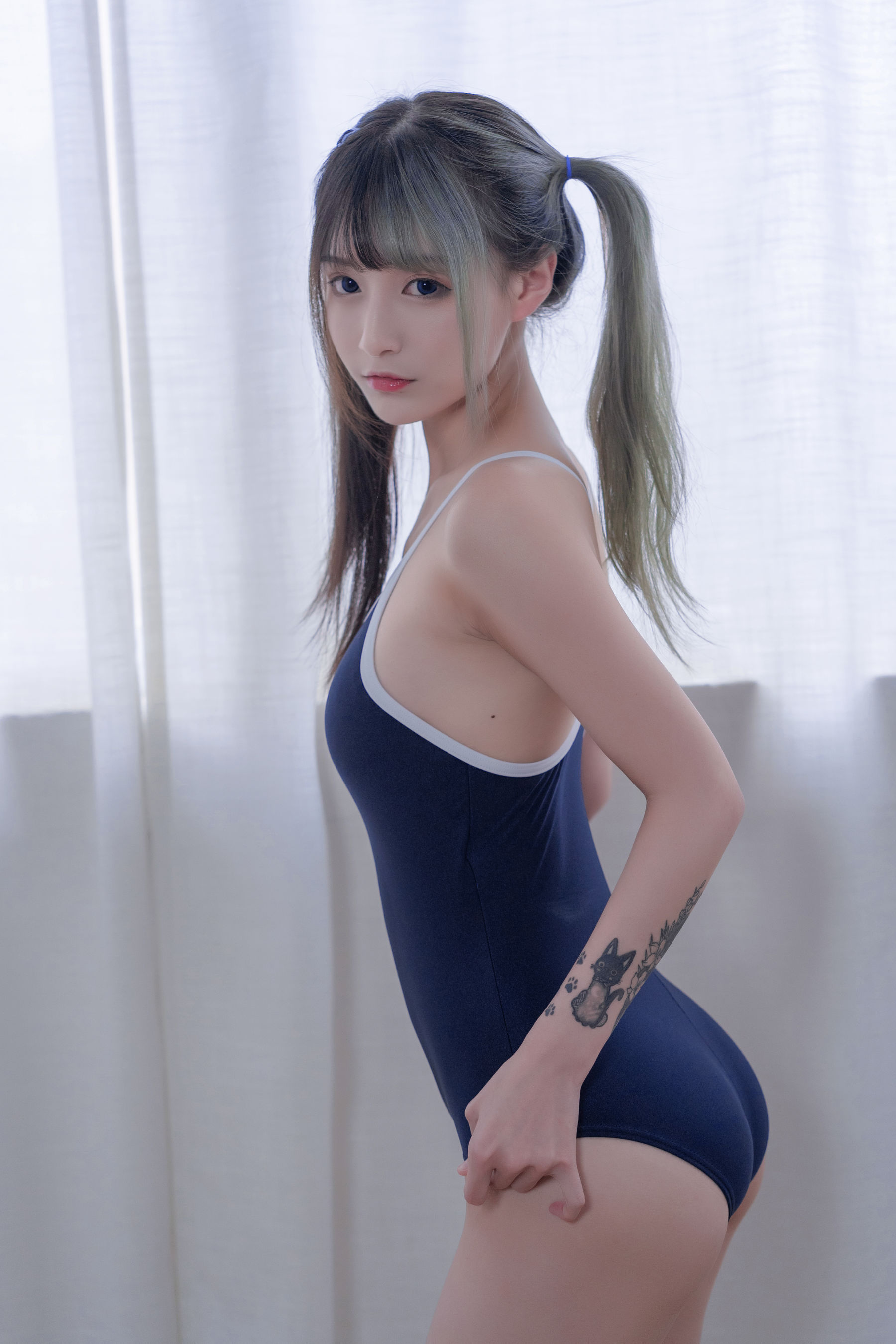 动漫博主铁板烧鬼舞w – 死库水 [20P] - 秀人网免费无水印在线套图写真