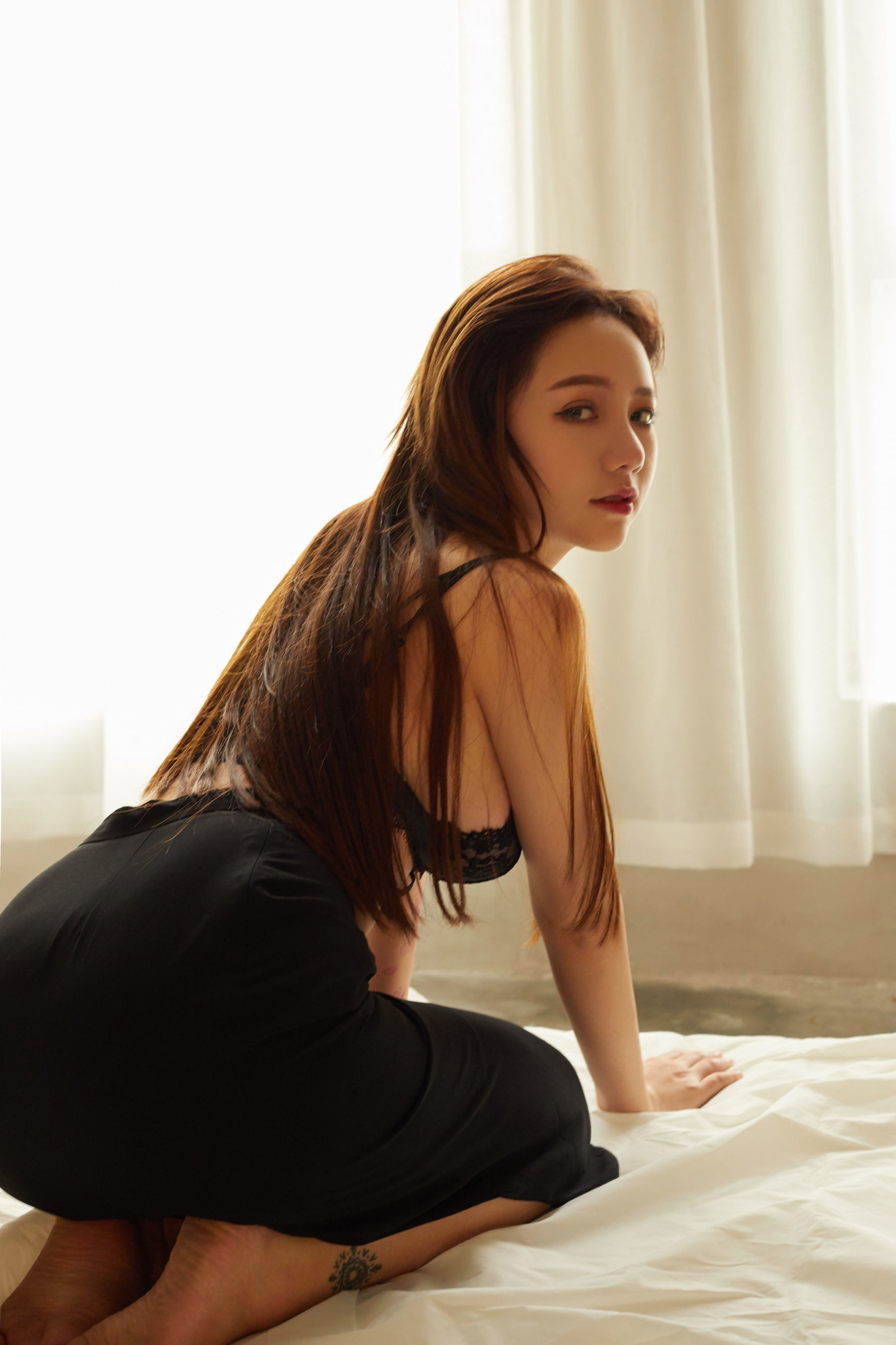 [萝莉COS] 洛丽塔大哥 – 黑色私房 [22P] - 秀人网免费无水印在线套图写真