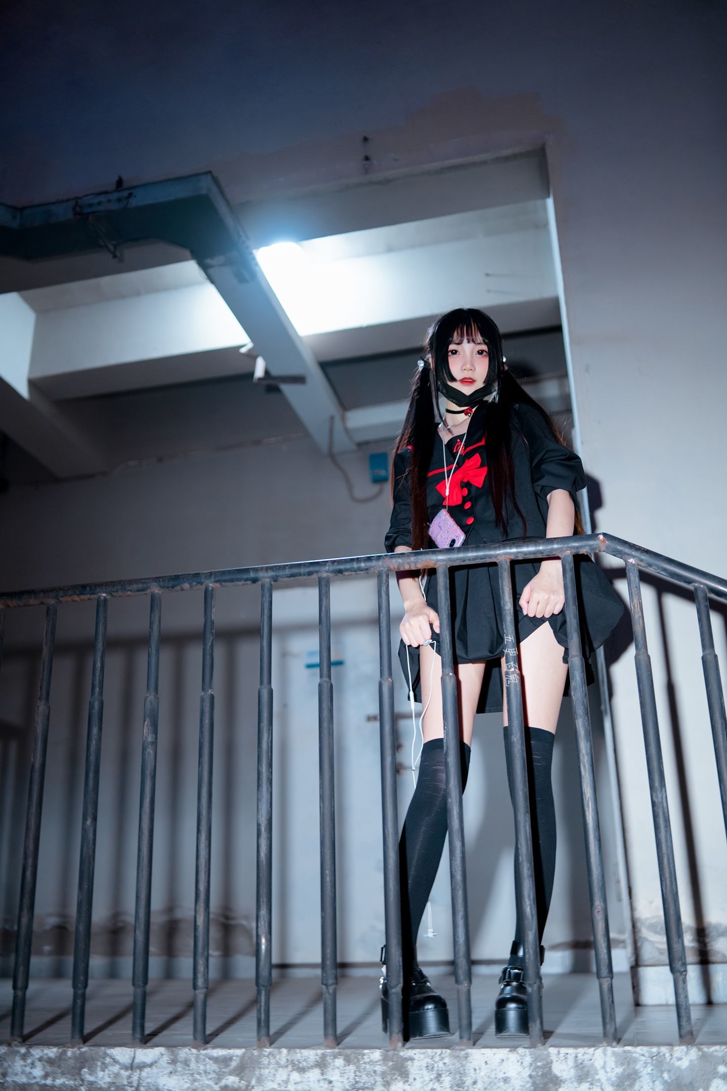 清纯少女五更百鬼 制服 [15P] - 秀人网免费无水印在线套图写真