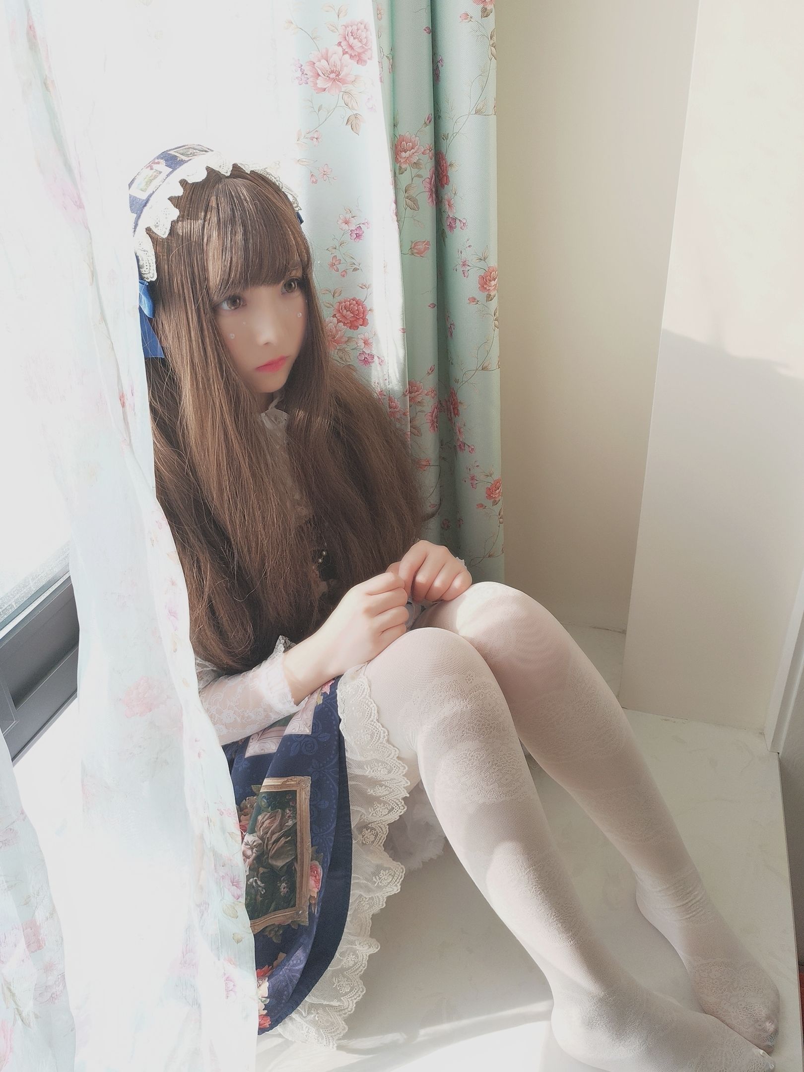 二次元美女古川kagura 凡尔赛少女 [7P] - 秀人网免费无水印在线套图写真