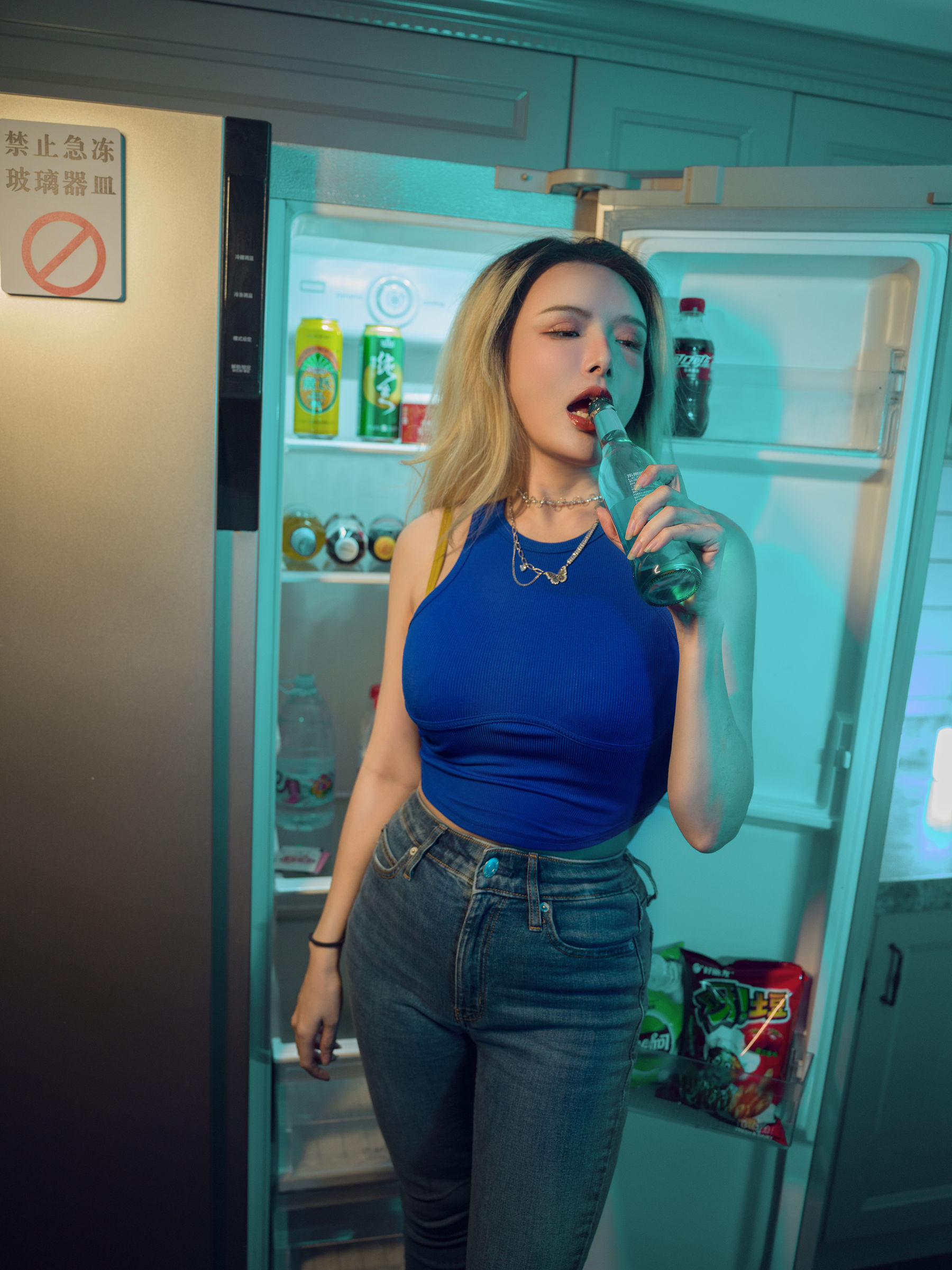 秋和柯基(夏小秋秋秋) – 微醺 [41P] - 秀人网免费无水印在线套图写真