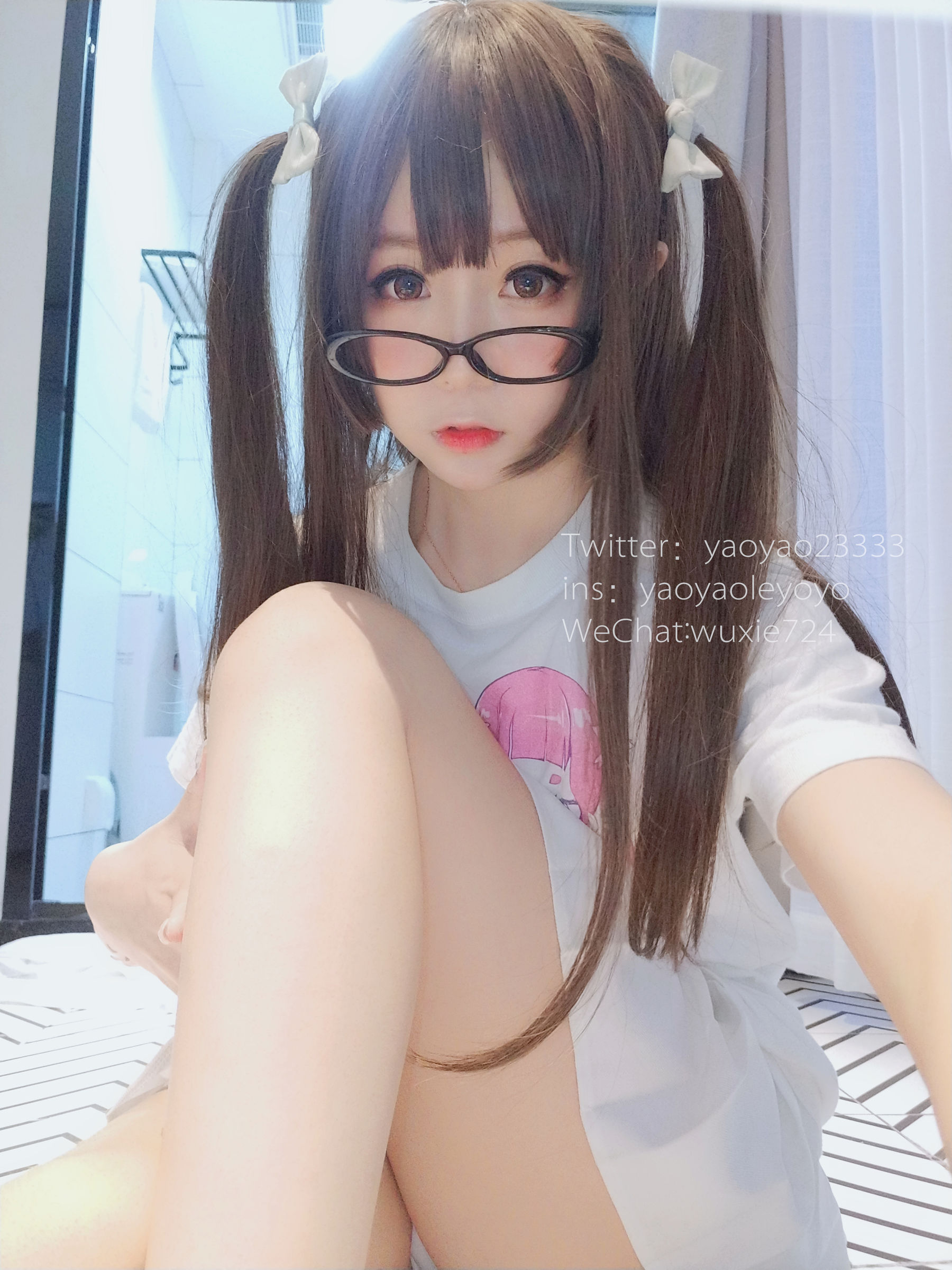 [萝莉COS] 摇摇乐yoyo – 浴巾风情 [46P] 插图2