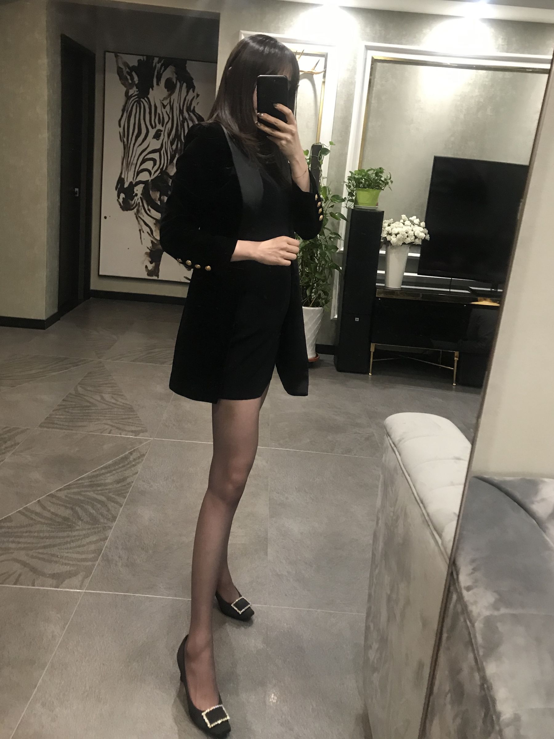 丝足博主麋鹿_Monroe 2020.04.20 红高黑丝 [101P] - 秀人网免费无水印在线套图写真