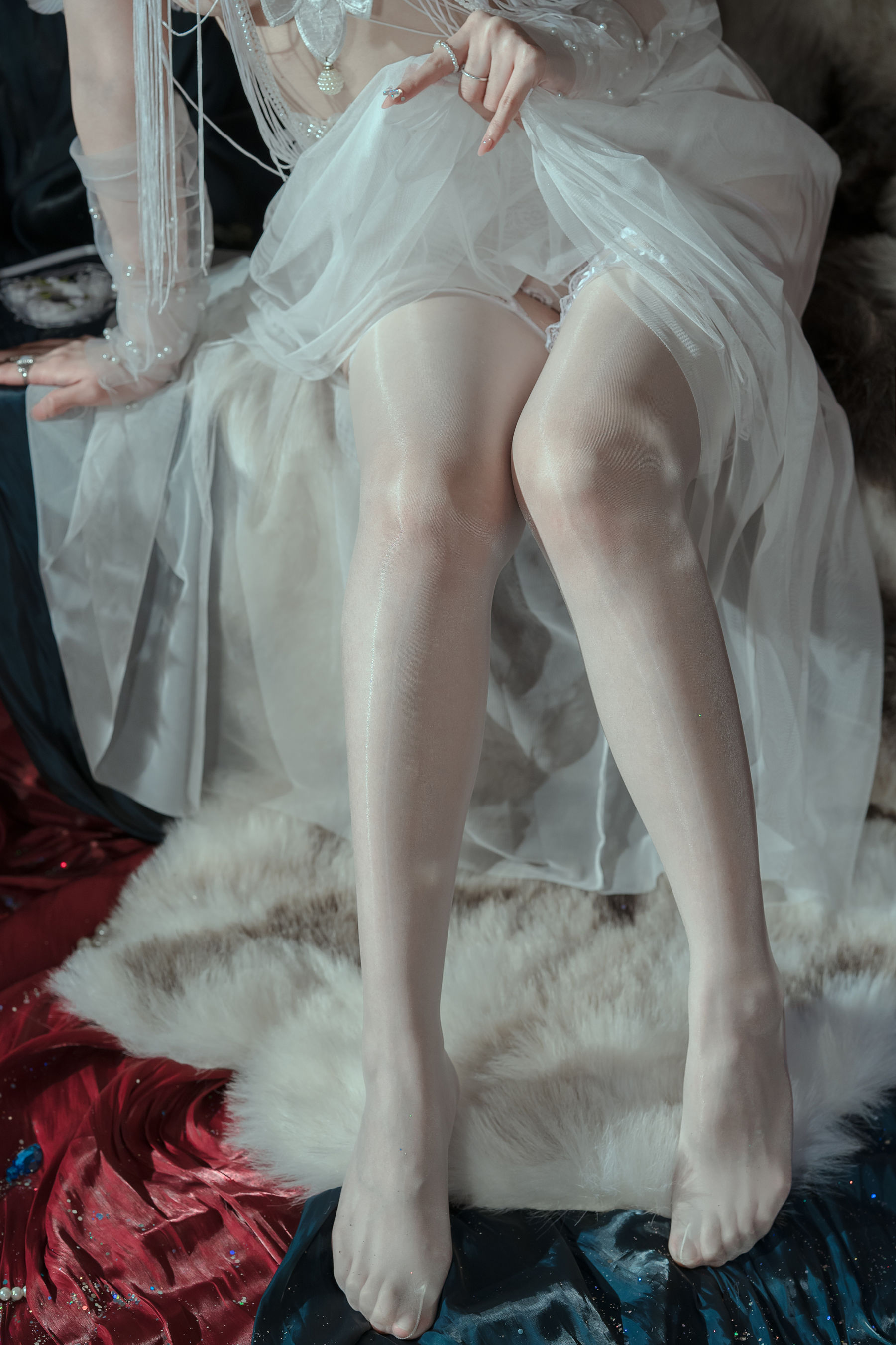 云溪溪 – 奶桃桃 N44天使 [50P] - 秀人网免费无水印在线套图写真