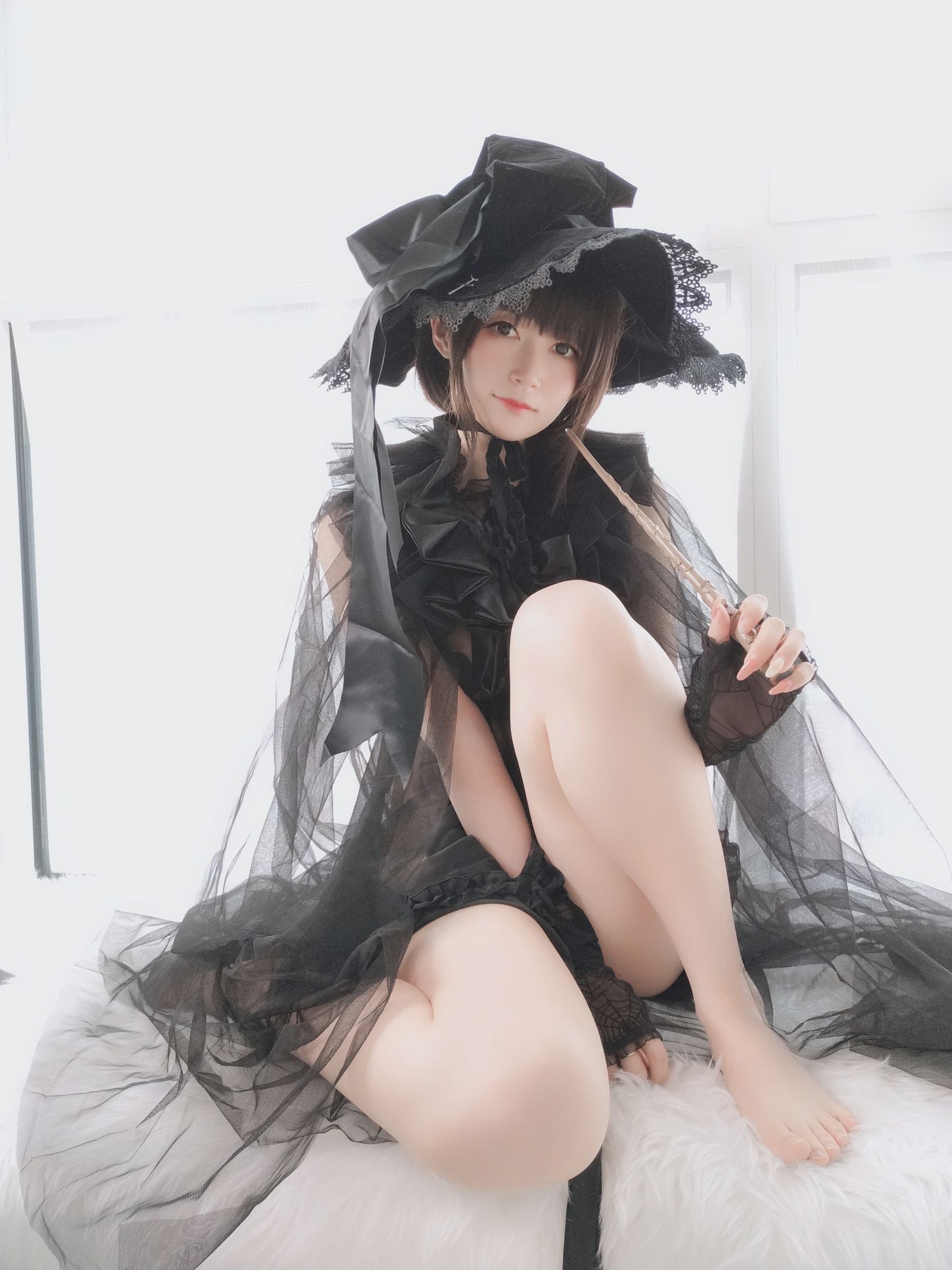 Coser小姐姐白银 – 见习魔女 [90P] - 秀人网免费无水印在线套图写真