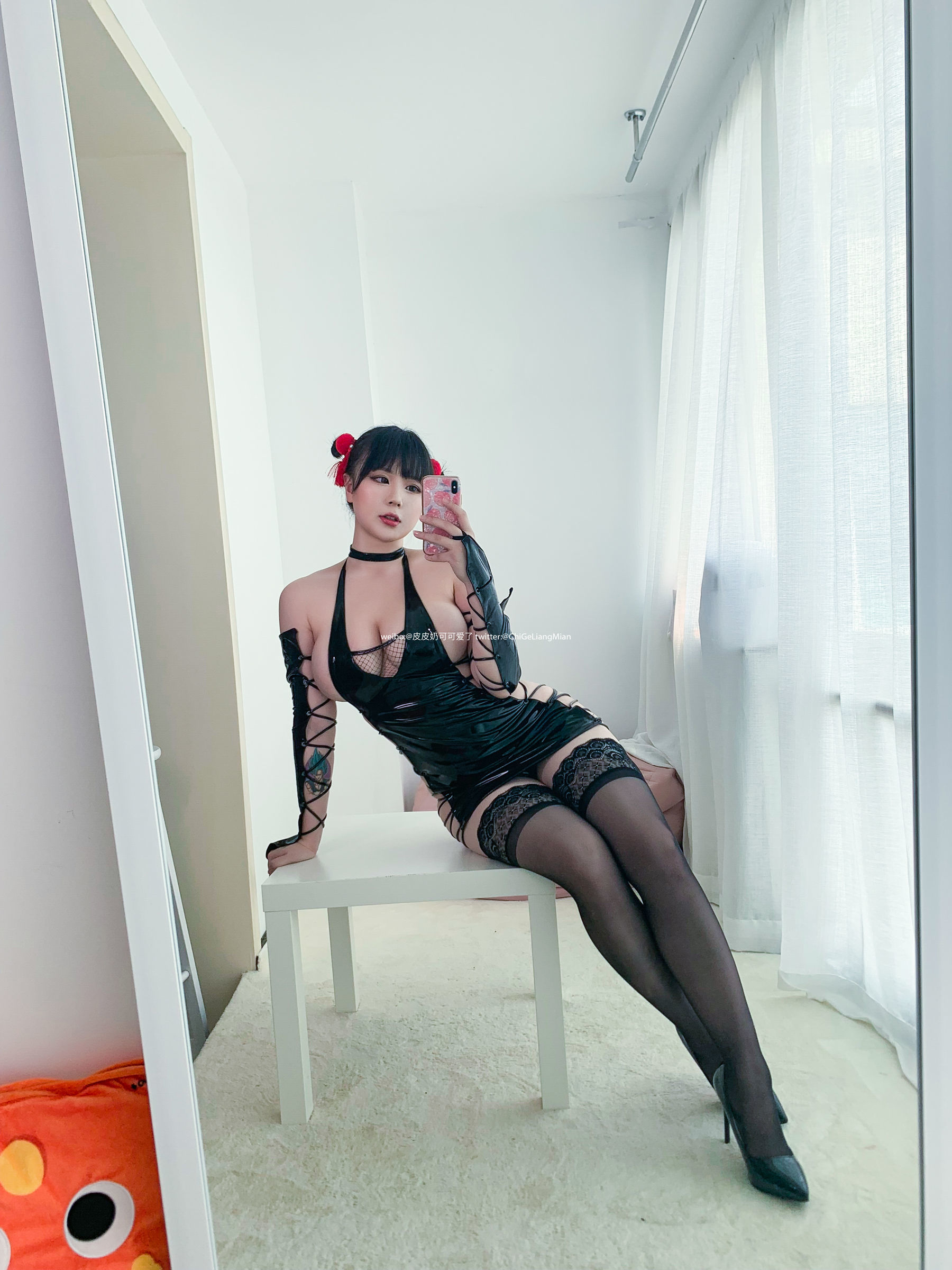 皮皮奶可可爱了啦 忍者皮衣 [44P] - 秀人网免费无水印在线套图写真