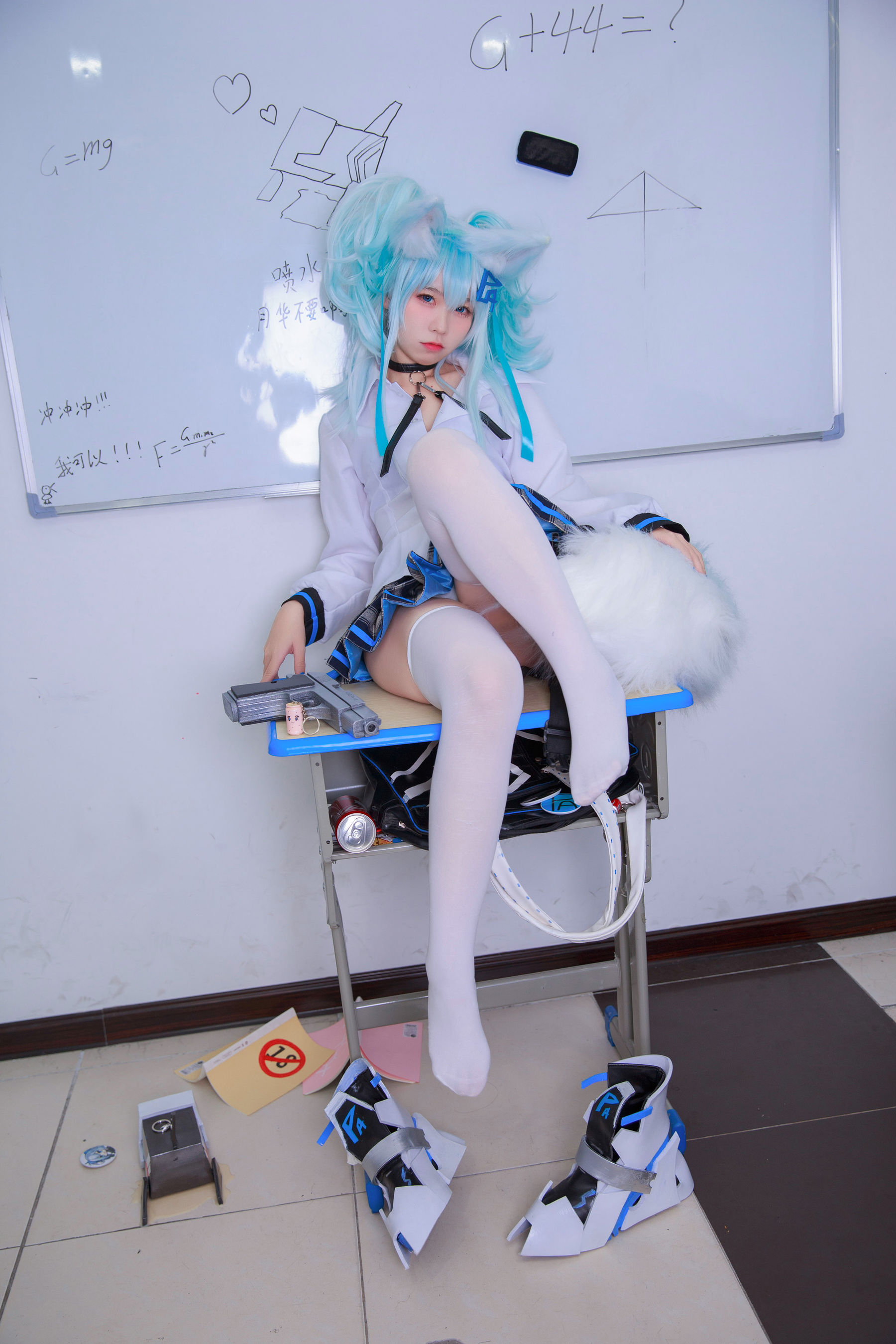 动漫博主G44不会受伤 – 少女前线 PA15校服 [33P] - 秀人网免费无水印在线套图写真