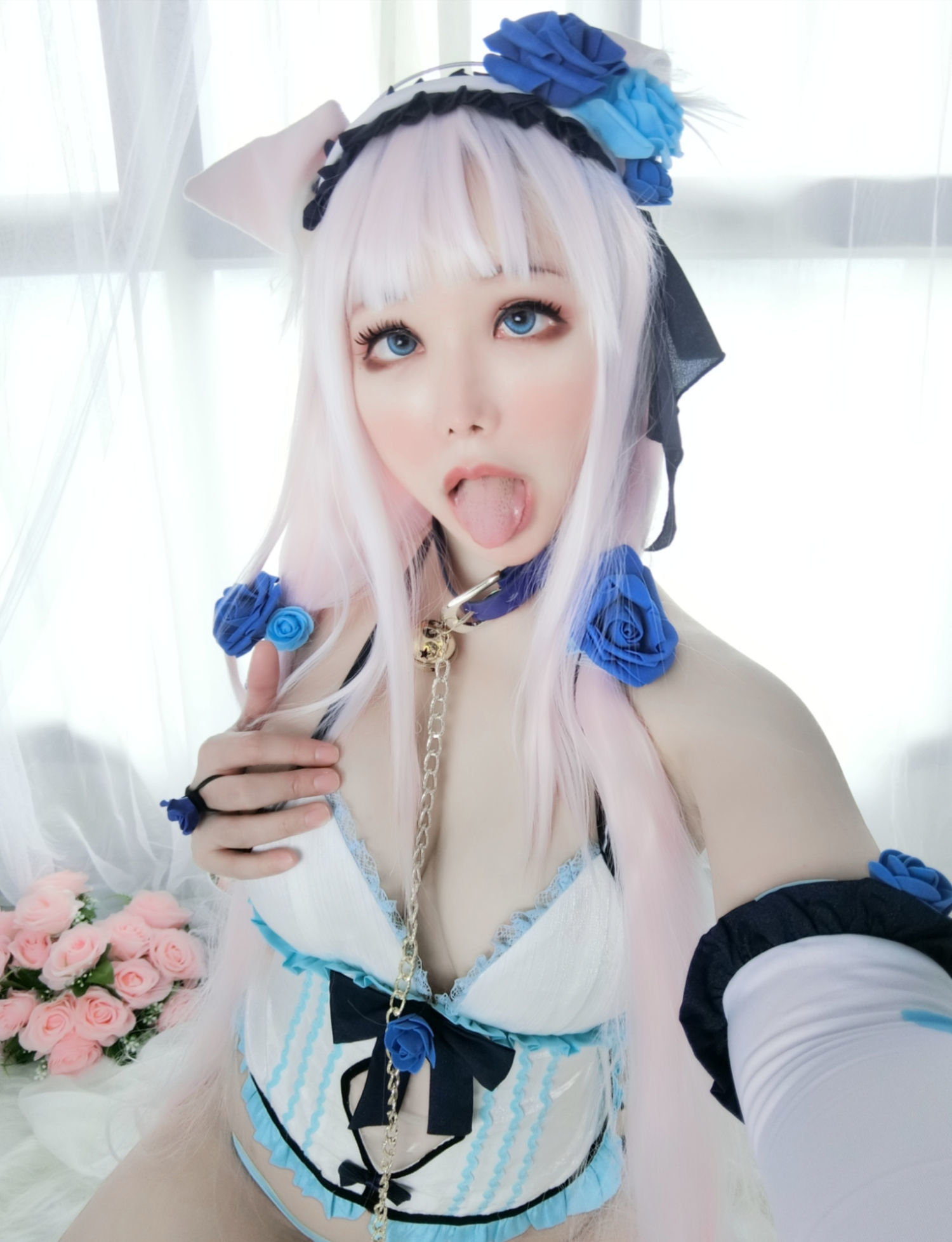 Kitkat Cosplay 9 – Vanilla [14P] - 秀人网免费无水印在线套图写真