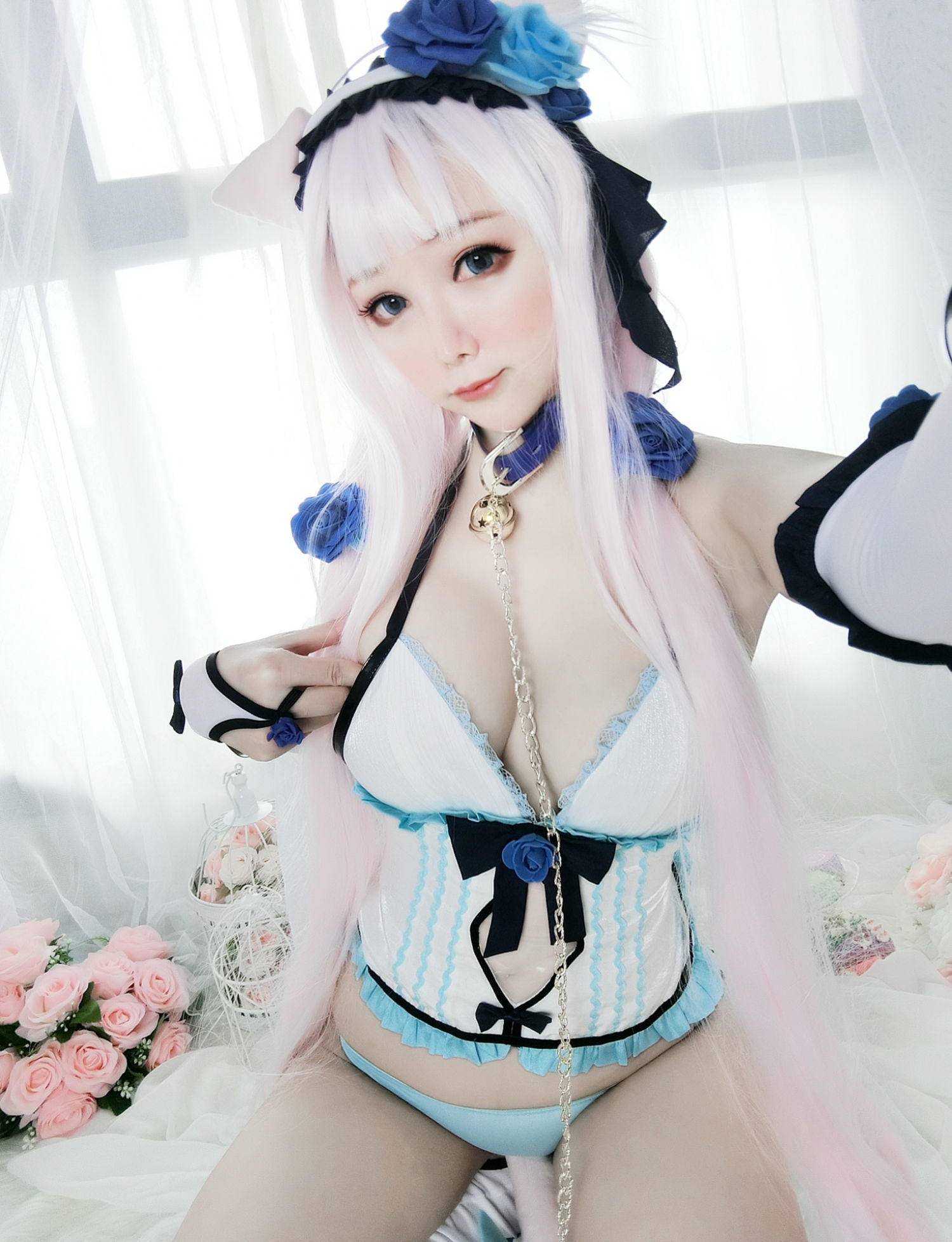 Kitkat Cosplay 9 – Vanilla [14P] - 秀人网免费无水印在线套图写真