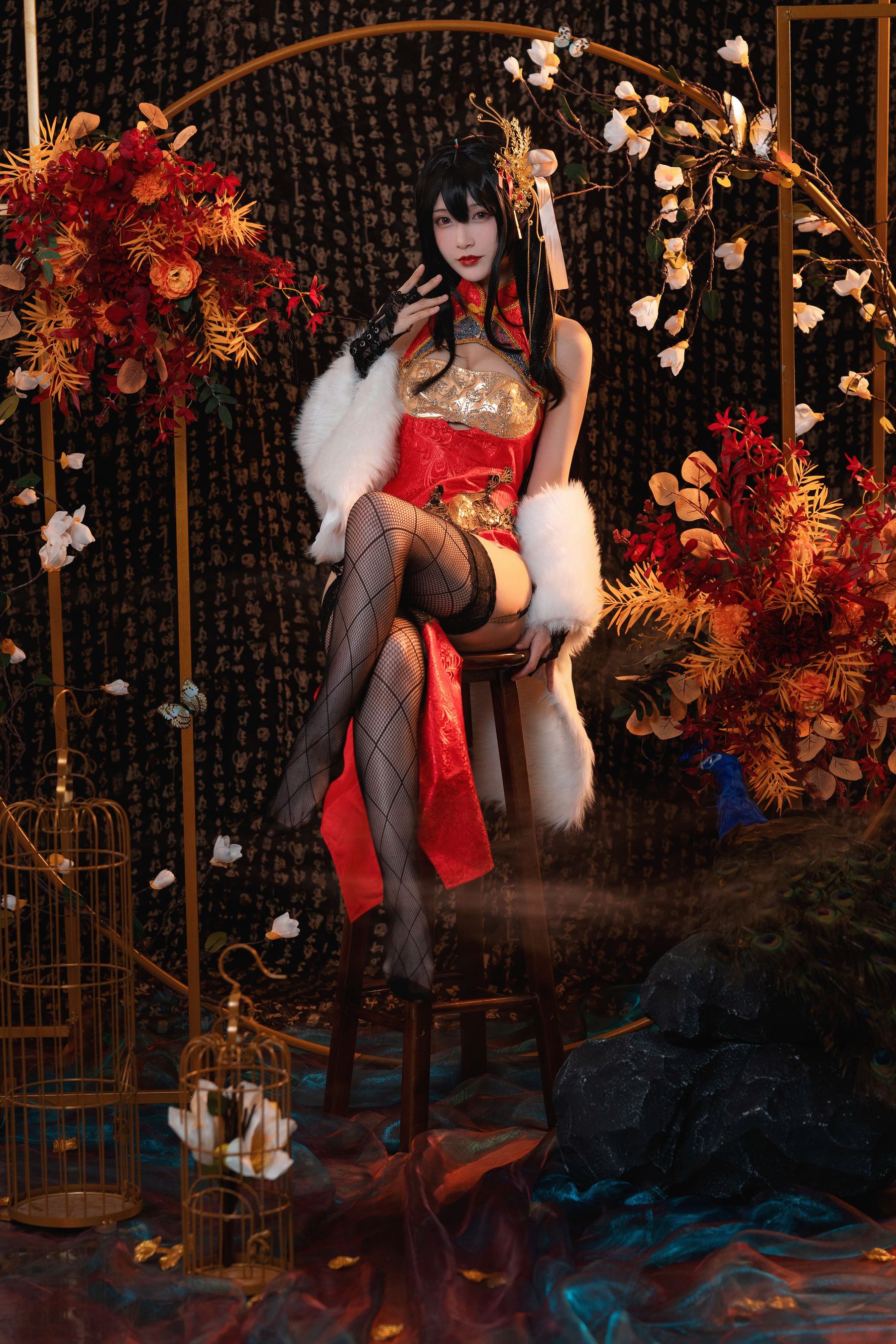 动漫博主铁板烧鬼舞w – 大凤旗袍 [30P] - 秀人网免费无水印在线套图写真