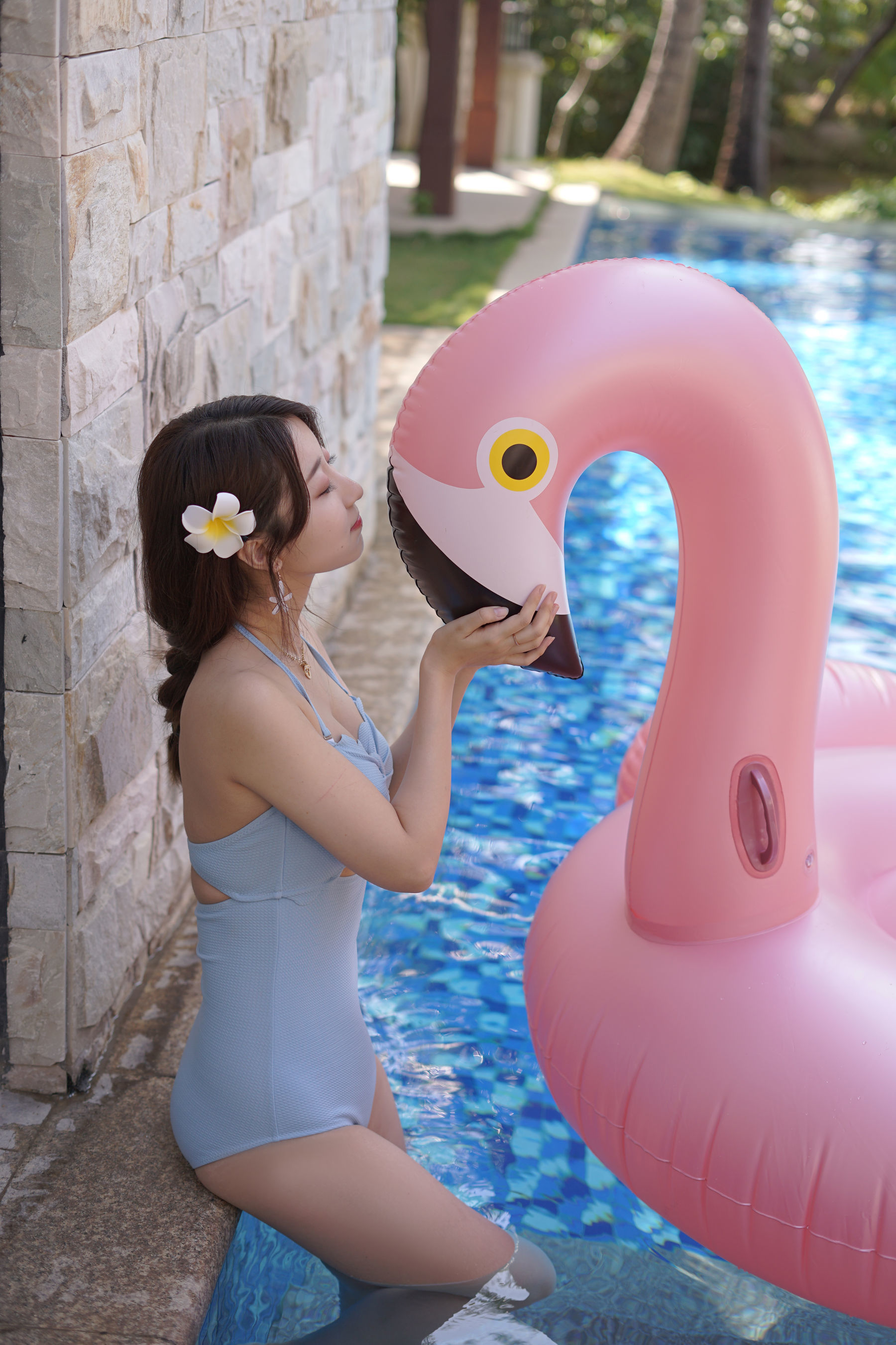 人气Coser黑川 – 海岛之旅 蓝色连体 [20P] - 秀人网免费无水印在线套图写真