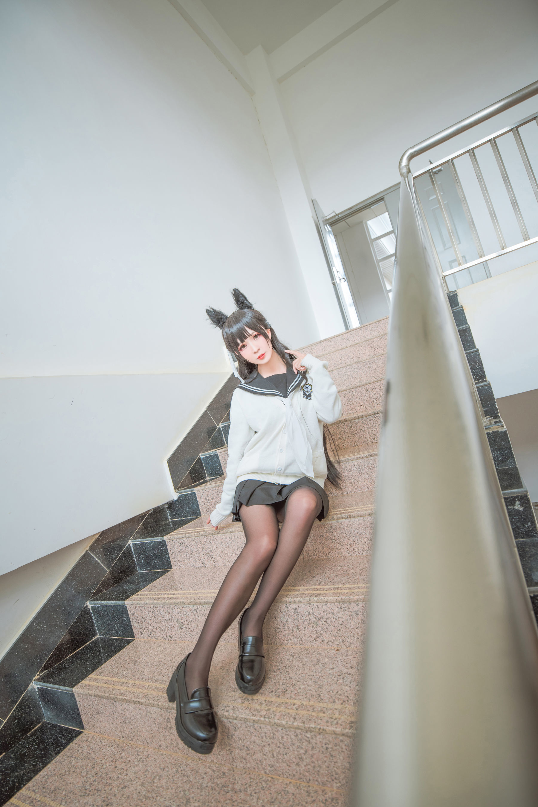 动漫博主北之北 – 碧蓝航线 爱宕JK [9P] - 秀人网免费无水印在线套图写真