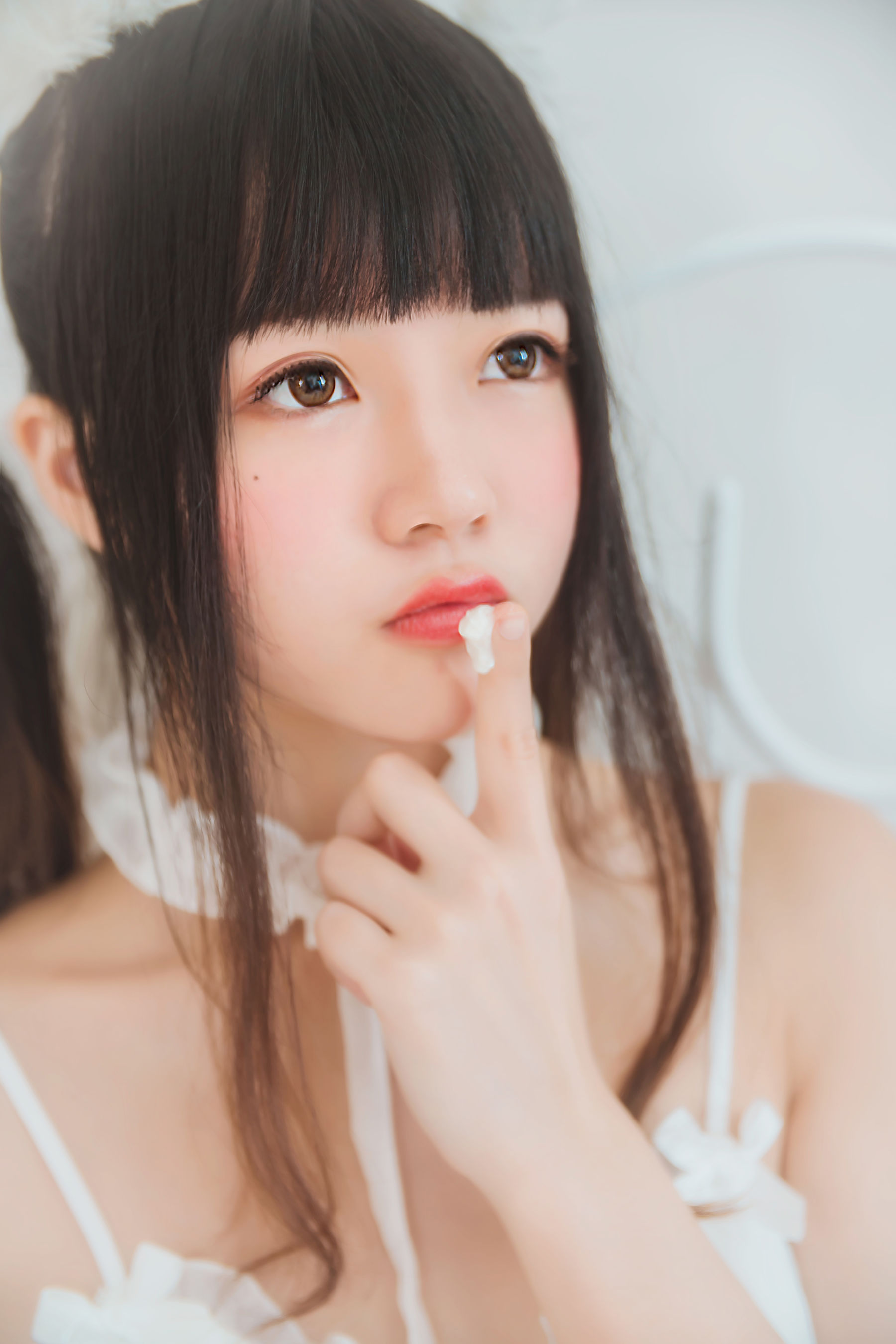 [萝莉COS] 桜桃喵《白猫》 [32P] - 秀人网免费无水印在线套图写真