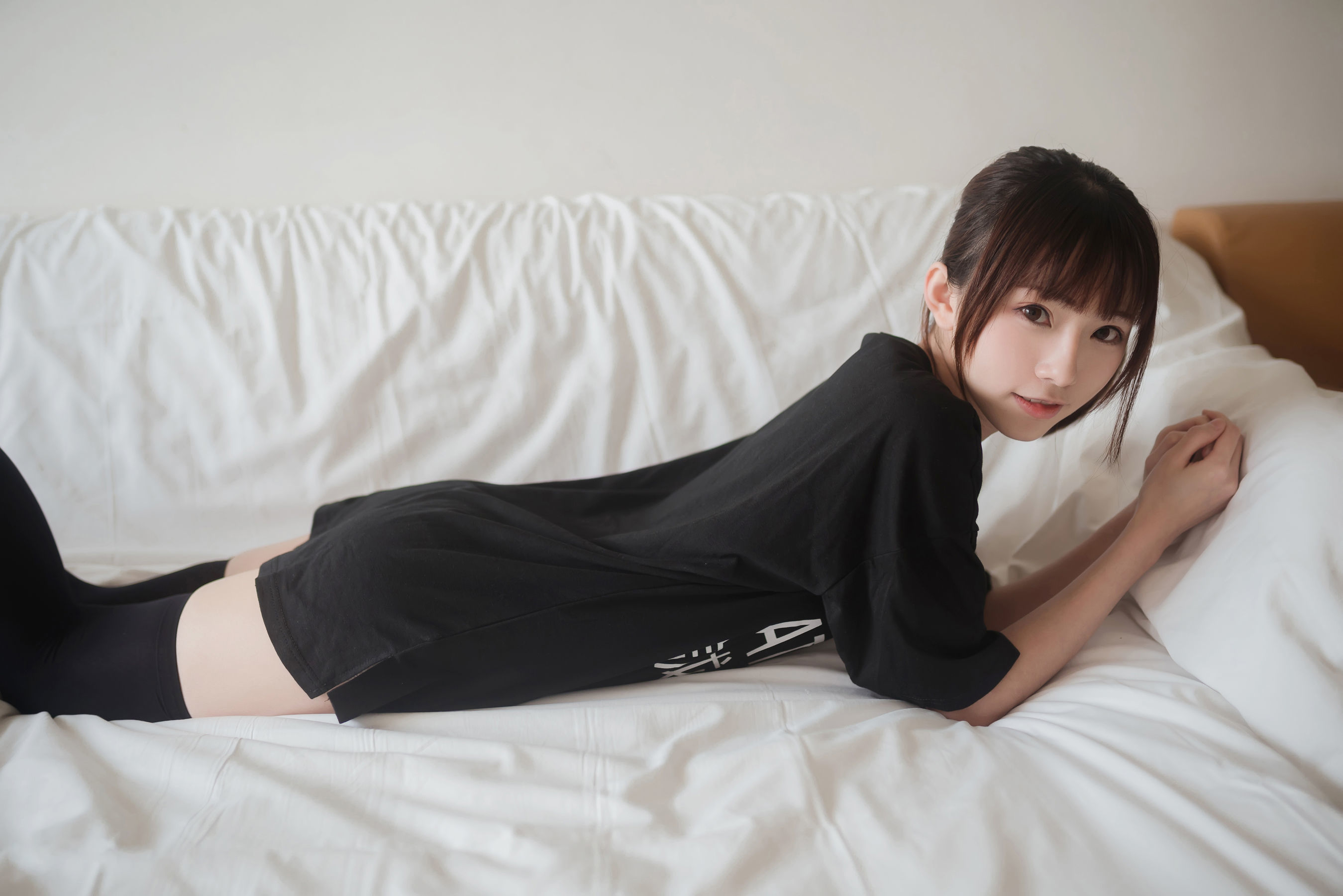 动漫博主Kitaro_绮太郎 – 半袖双马尾 [42P] - 秀人网免费无水印在线套图写真