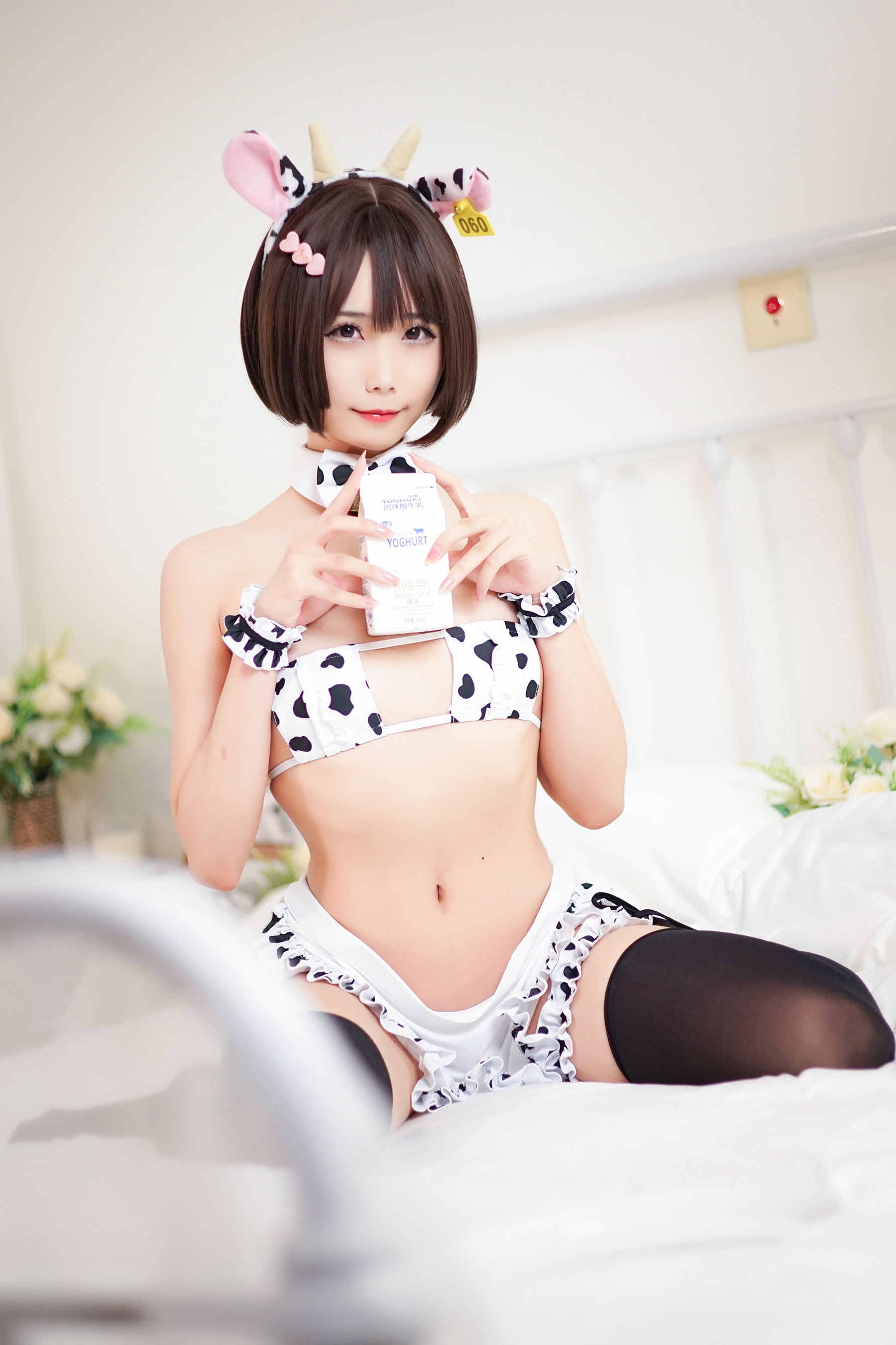 动漫博主曉美媽 – MILK [61P] - 秀人网免费无水印在线套图写真