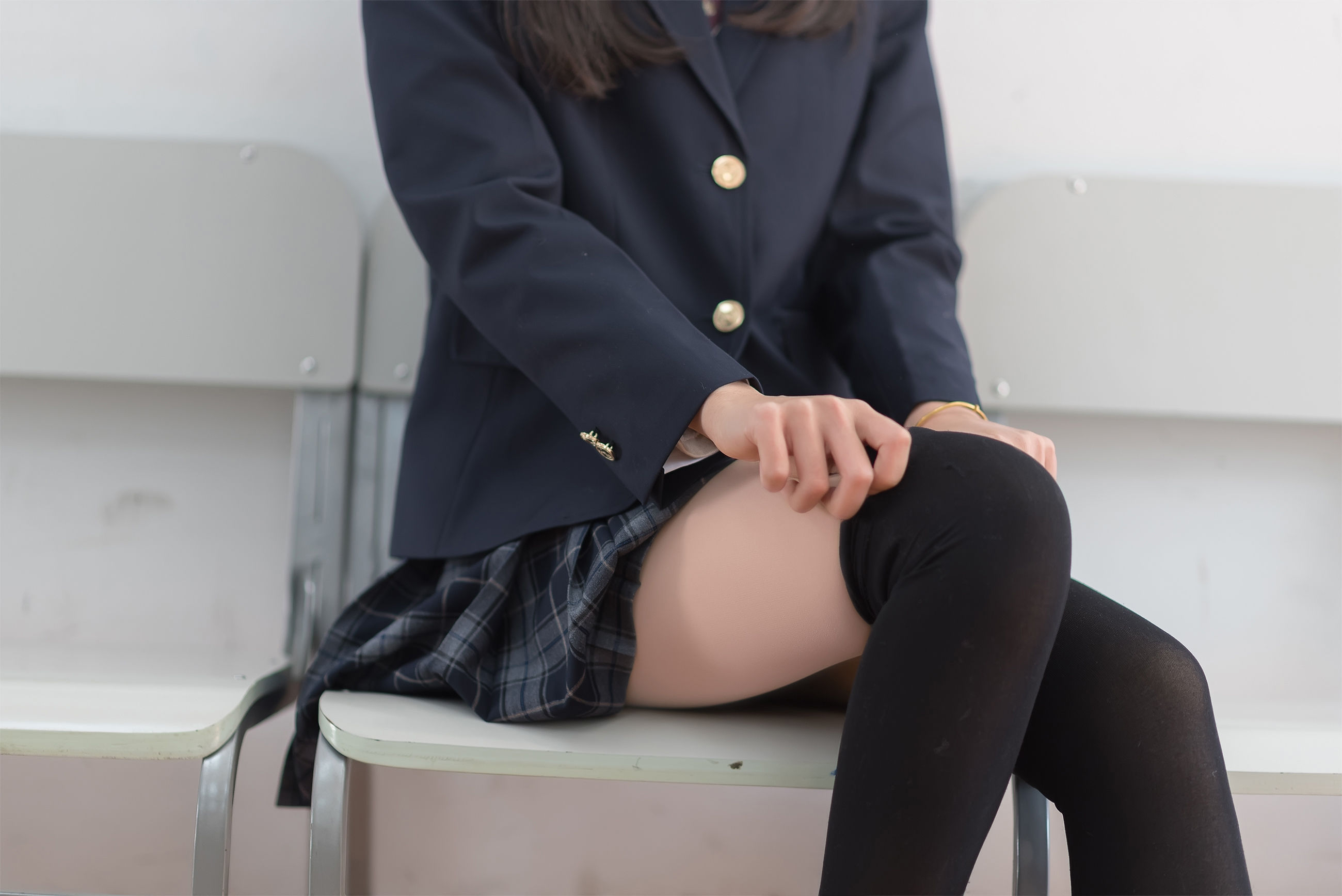 [萝莉COS] 木绵绵OwO – 西式JK [47P] - 秀人网免费无水印在线套图写真