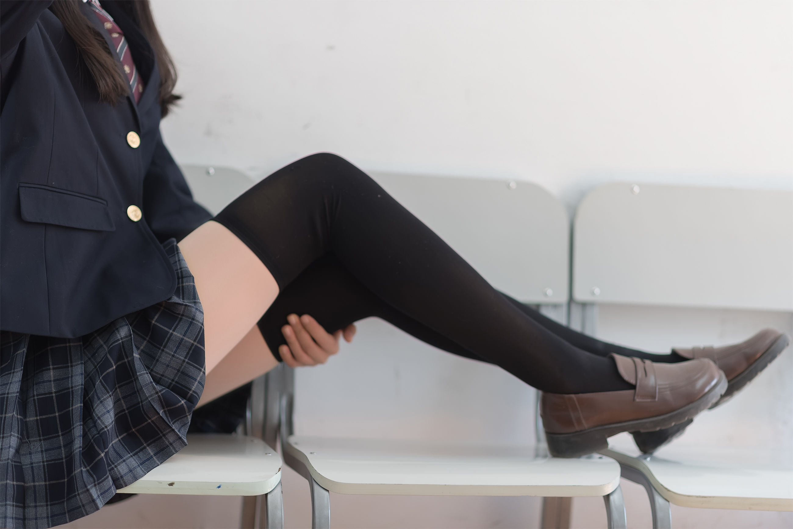 [萝莉COS] 木绵绵OwO – 西式JK [47P] - 秀人网免费无水印在线套图写真