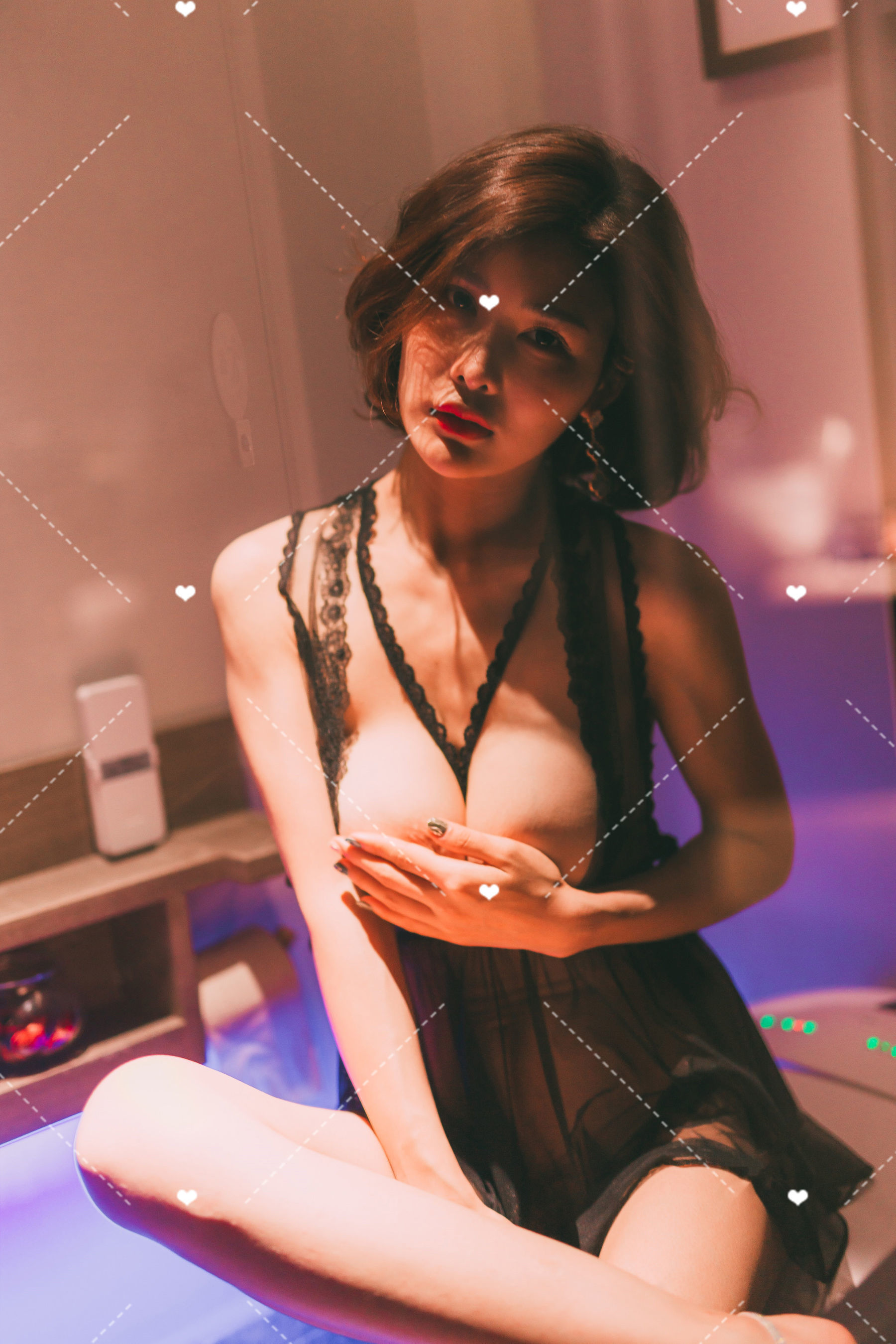 闫盼盼 2018年7月写真《透视》 [33P] - 秀人网免费无水印在线套图写真