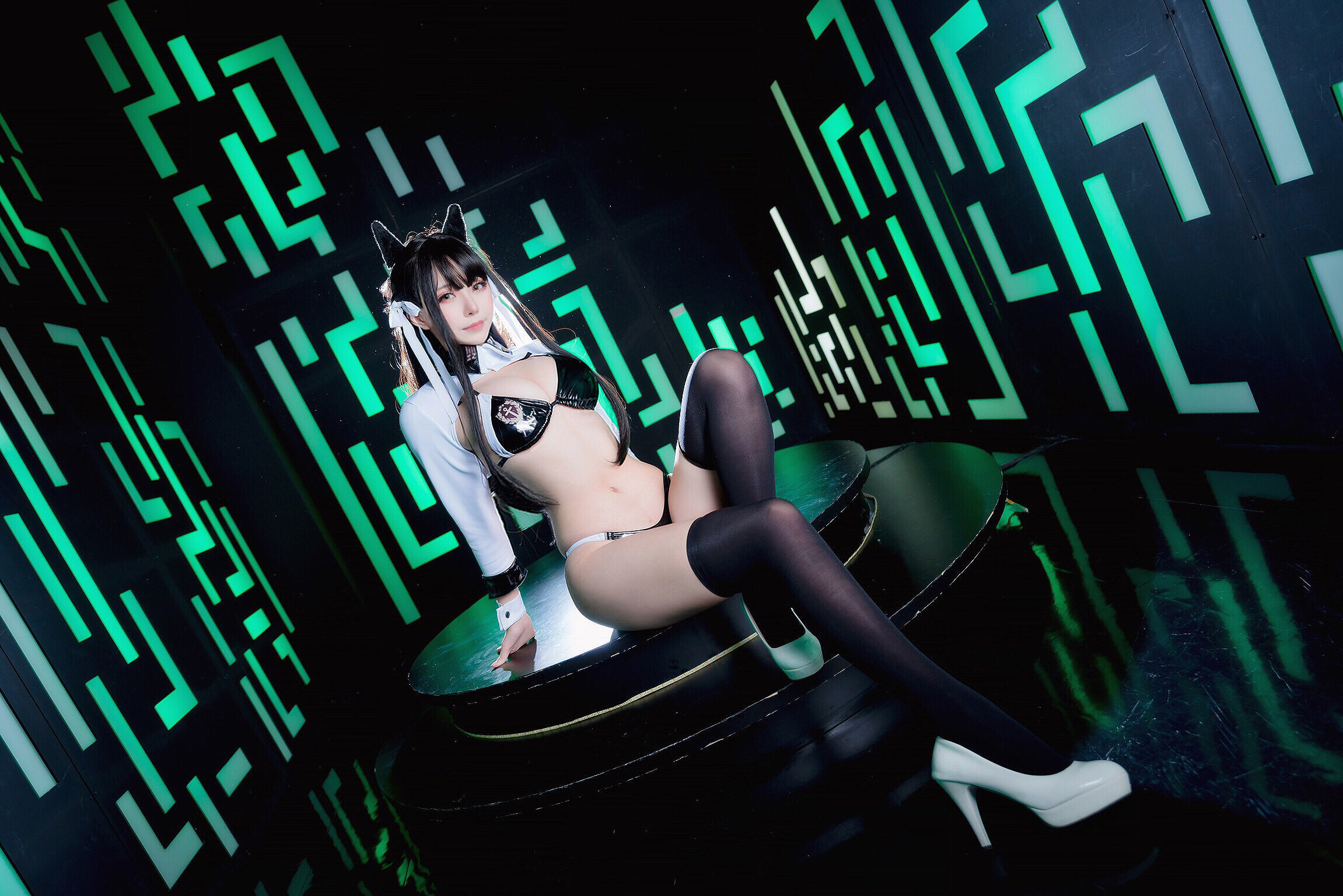 [萝莉COS] 萌妹菌烨tako – 爱宕犬赛车 Part1 [9P] - 秀人网免费无水印在线套图写真