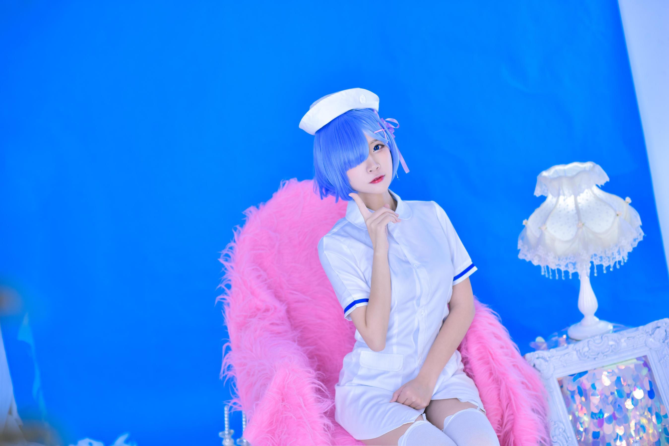 人气Coser二佐Nisa 蕾姆护士 [31P] - 秀人网免费无水印在线套图写真