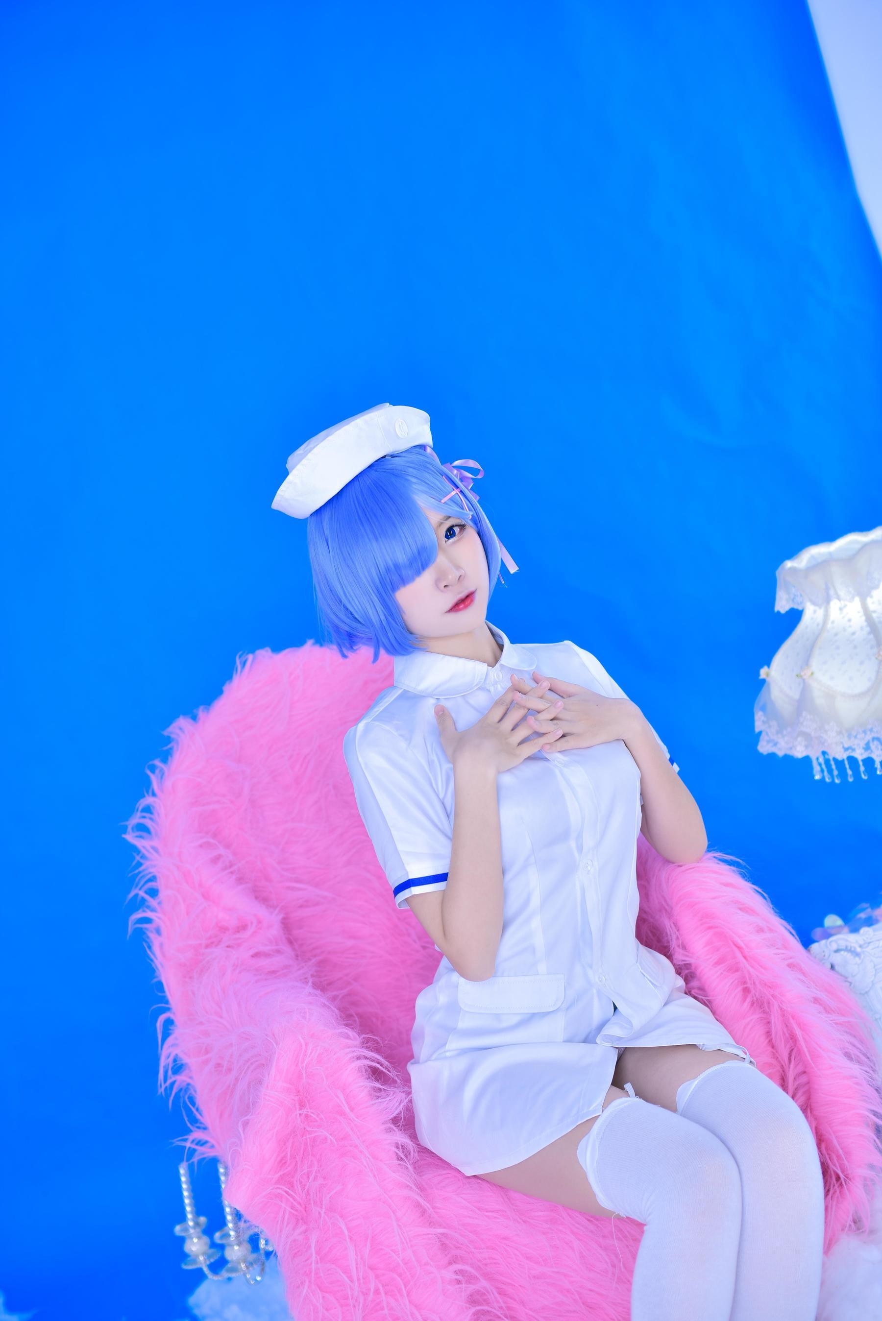 人气Coser二佐Nisa 蕾姆护士 [31P] - 秀人网免费无水印在线套图写真