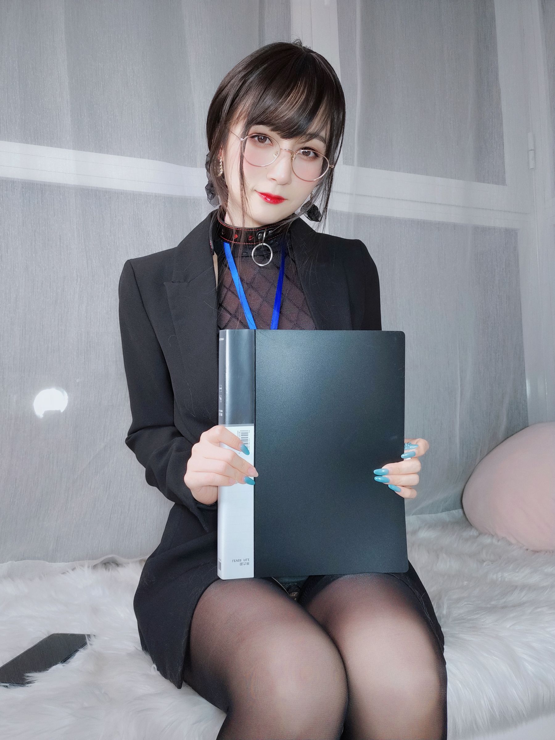 Coser小姐姐白银 – 黑丝情趣 [128P] - 秀人网免费无水印在线套图写真